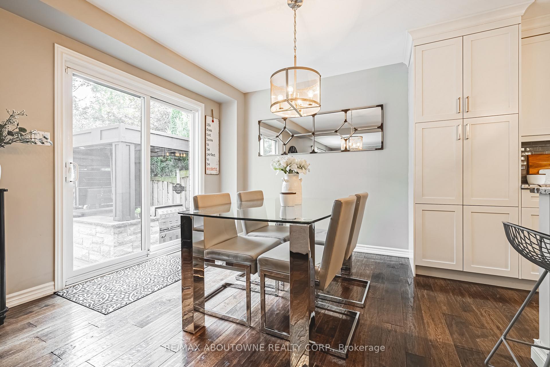 Photo 12 of 94 Valmont Street, Hamilton, Ancaster — HOMEH