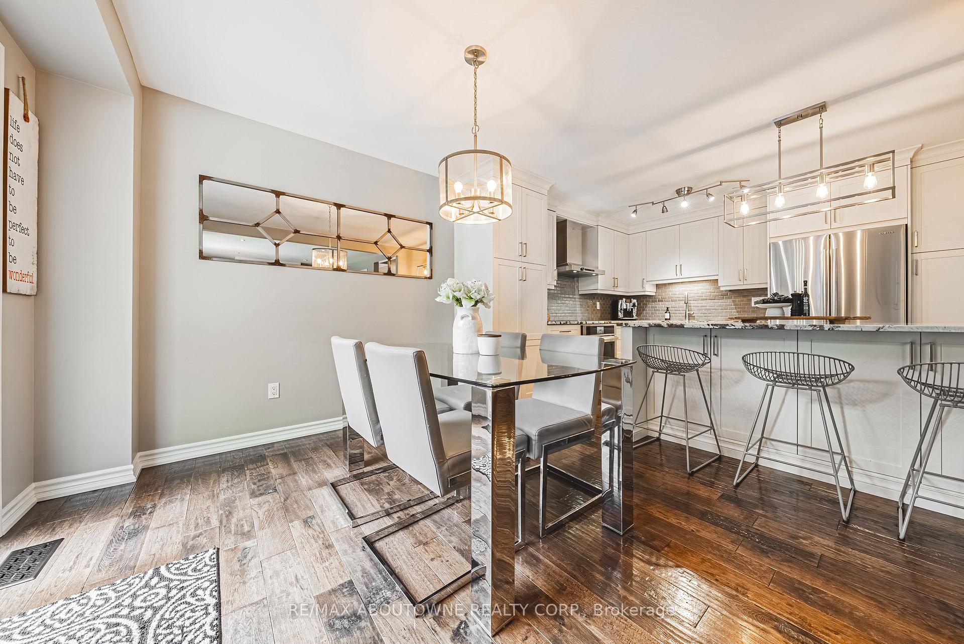 Photo 13 of 94 Valmont Street, Hamilton, Ancaster — HOMEH