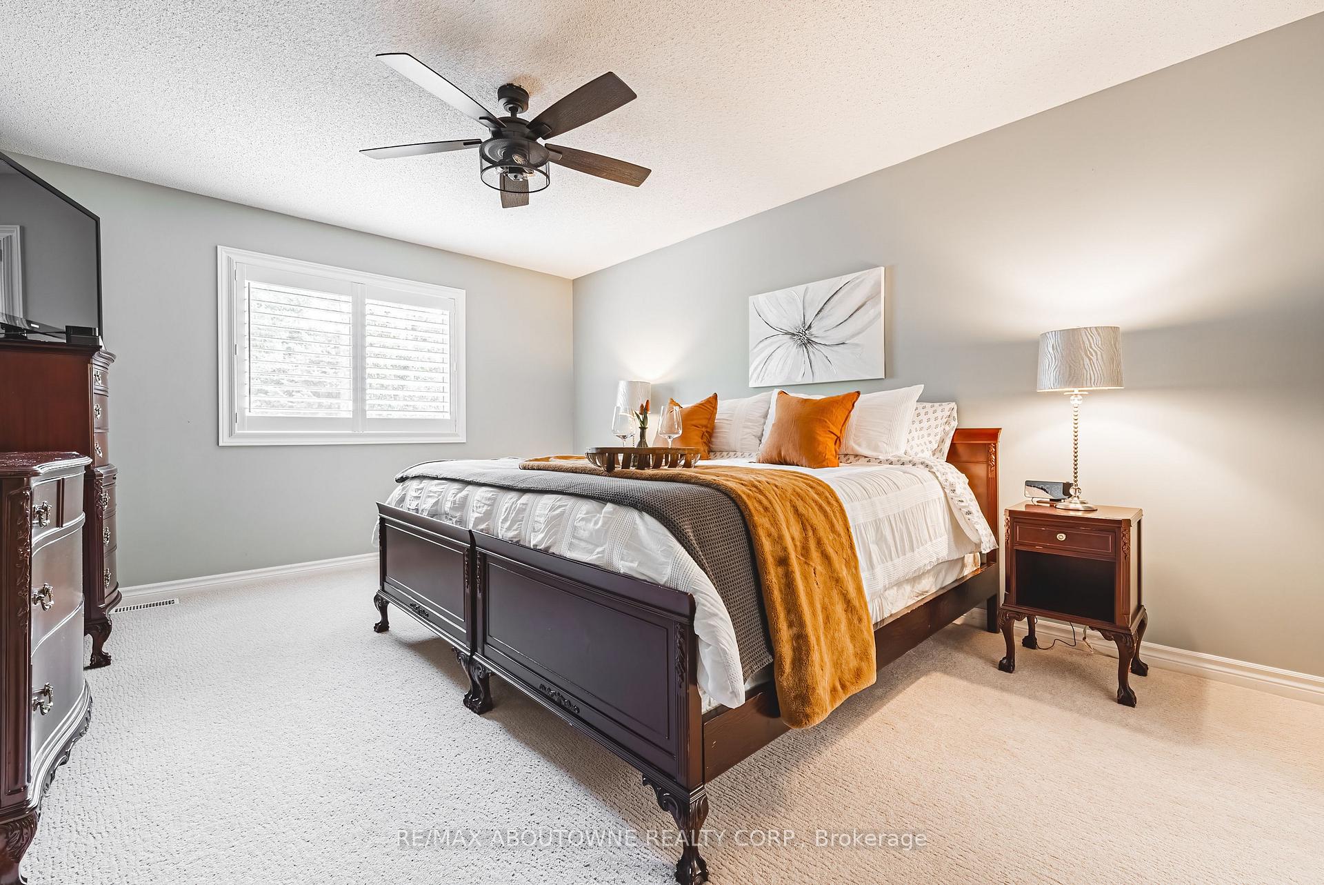 Photo 20 of 94 Valmont Street, Hamilton, Ancaster — HOMEH