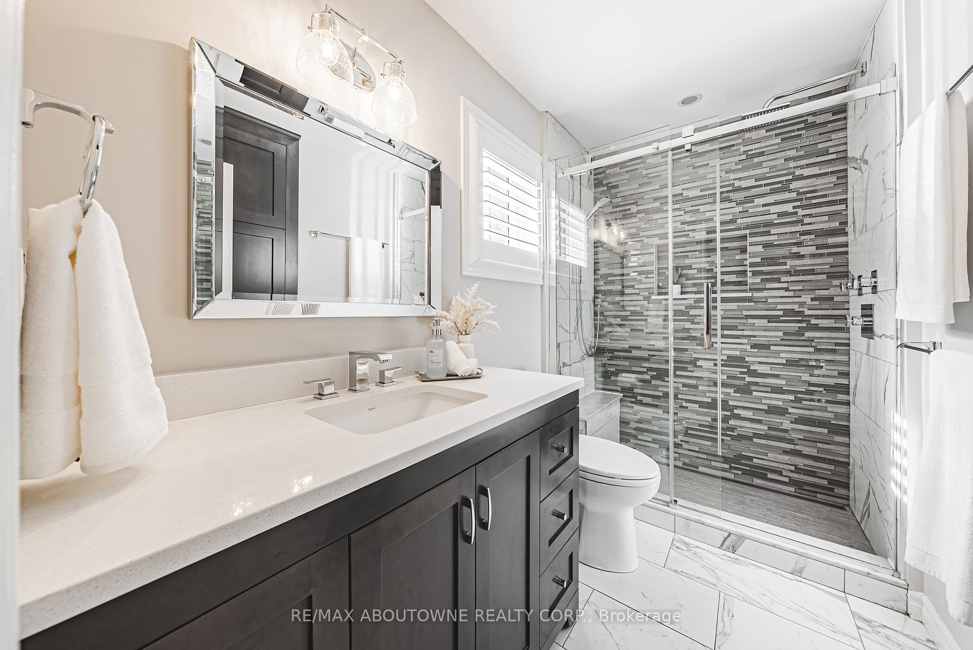 Photo 21 of 94 Valmont Street, Hamilton, Ancaster — HOMEH