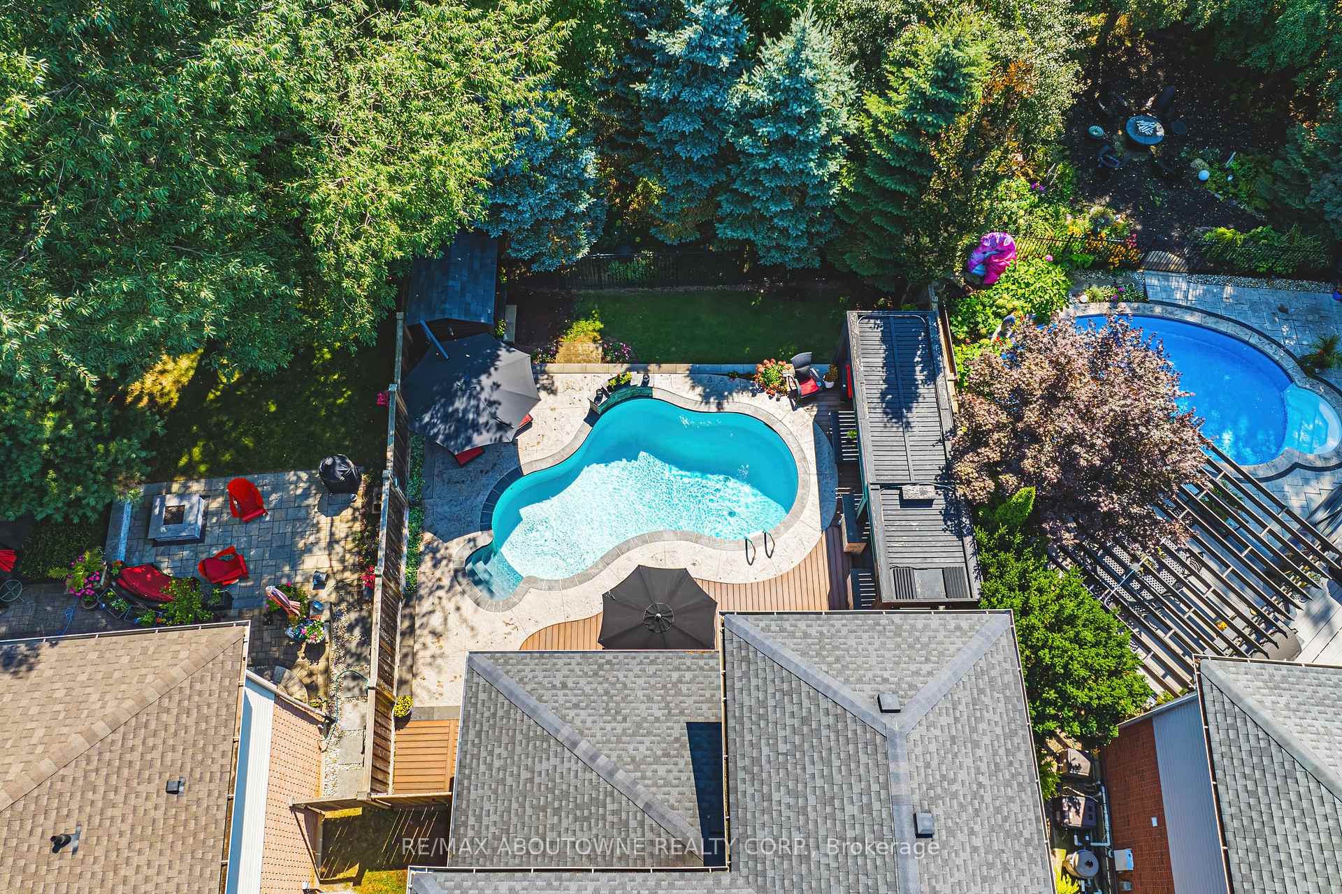 Photo 32 of 94 Valmont Street, Hamilton, Ancaster — HOMEH