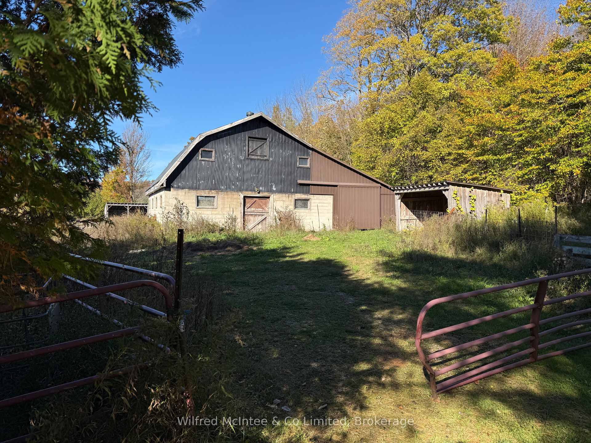 Photo 7 of 601597 Side Road 8, Chatsworth — HOMEH
