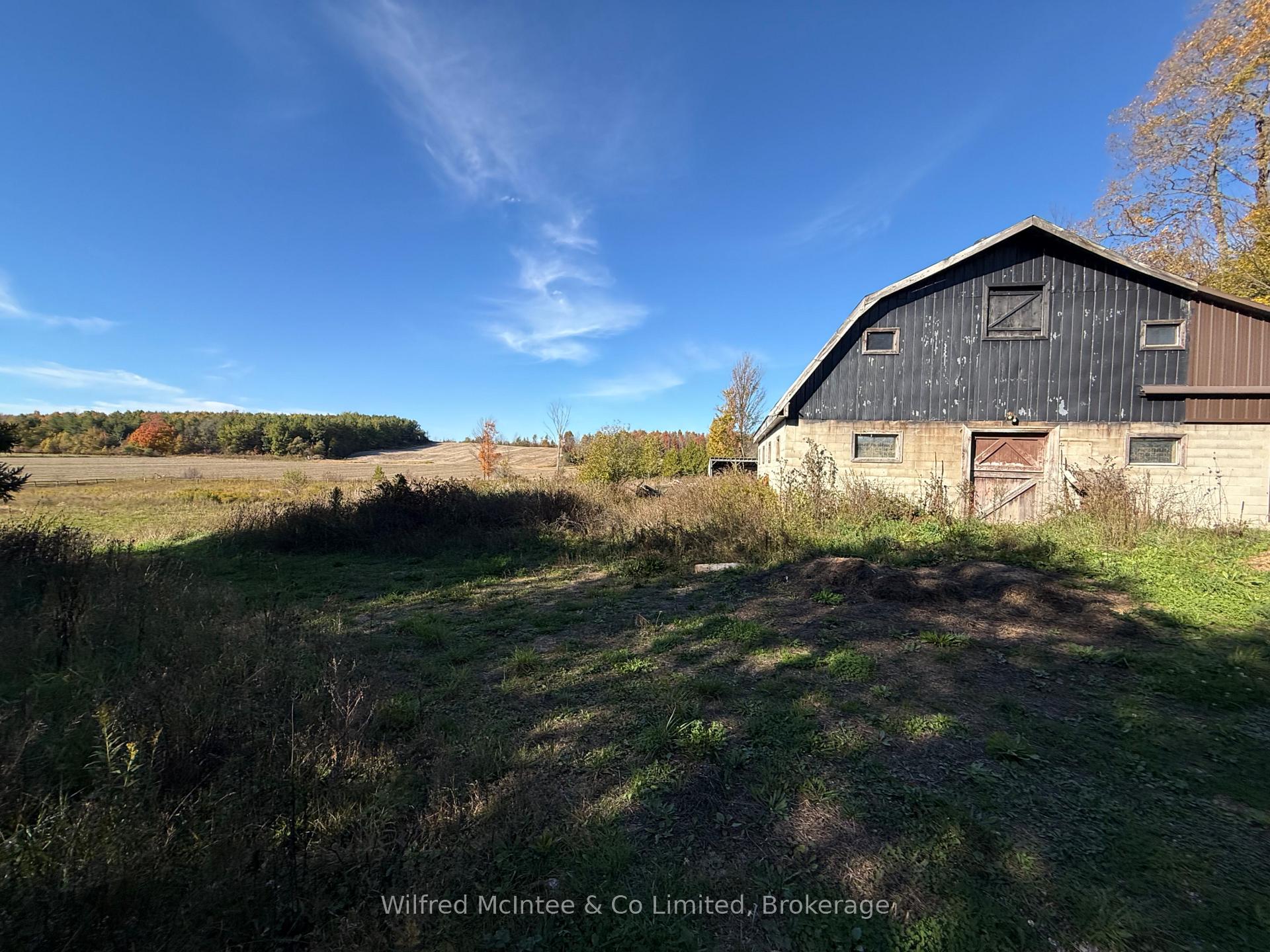 Photo 13 of 601597 Side Road 8, Chatsworth — HOMEH