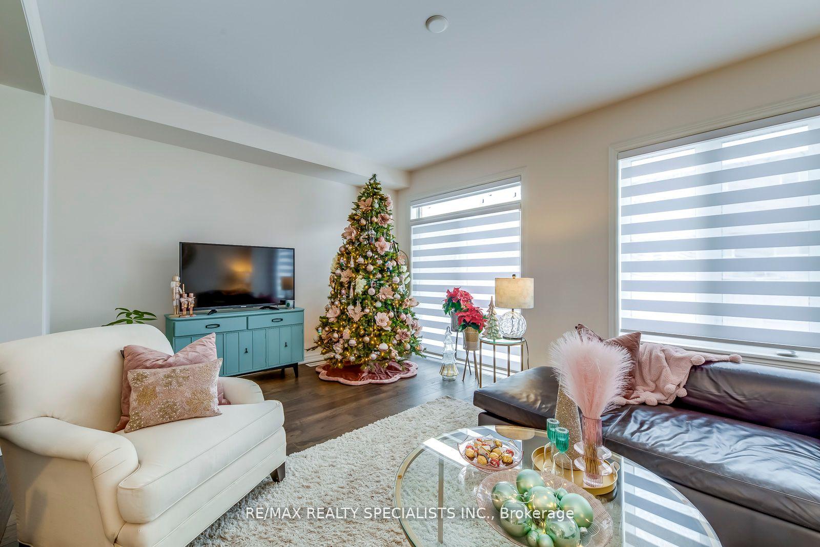 Photo 13 of 341 Raymond Road, Hamilton, Ancaster — HOMEH