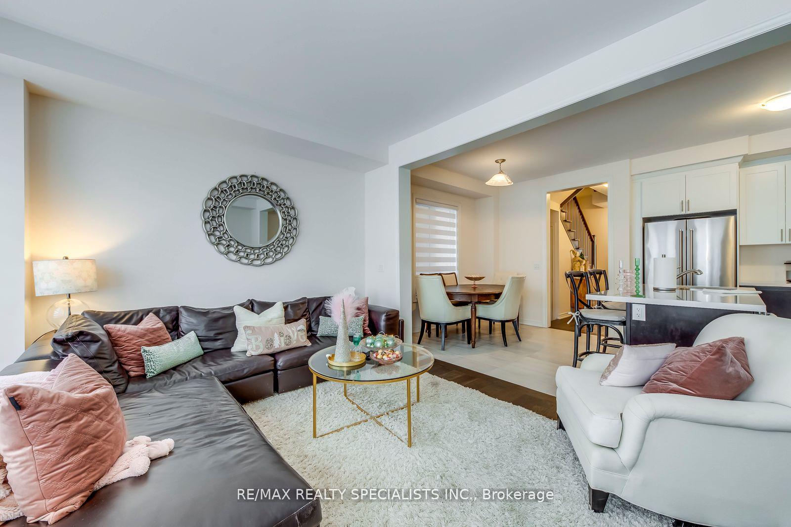 Photo 14 of 341 Raymond Road, Hamilton, Ancaster — HOMEH
