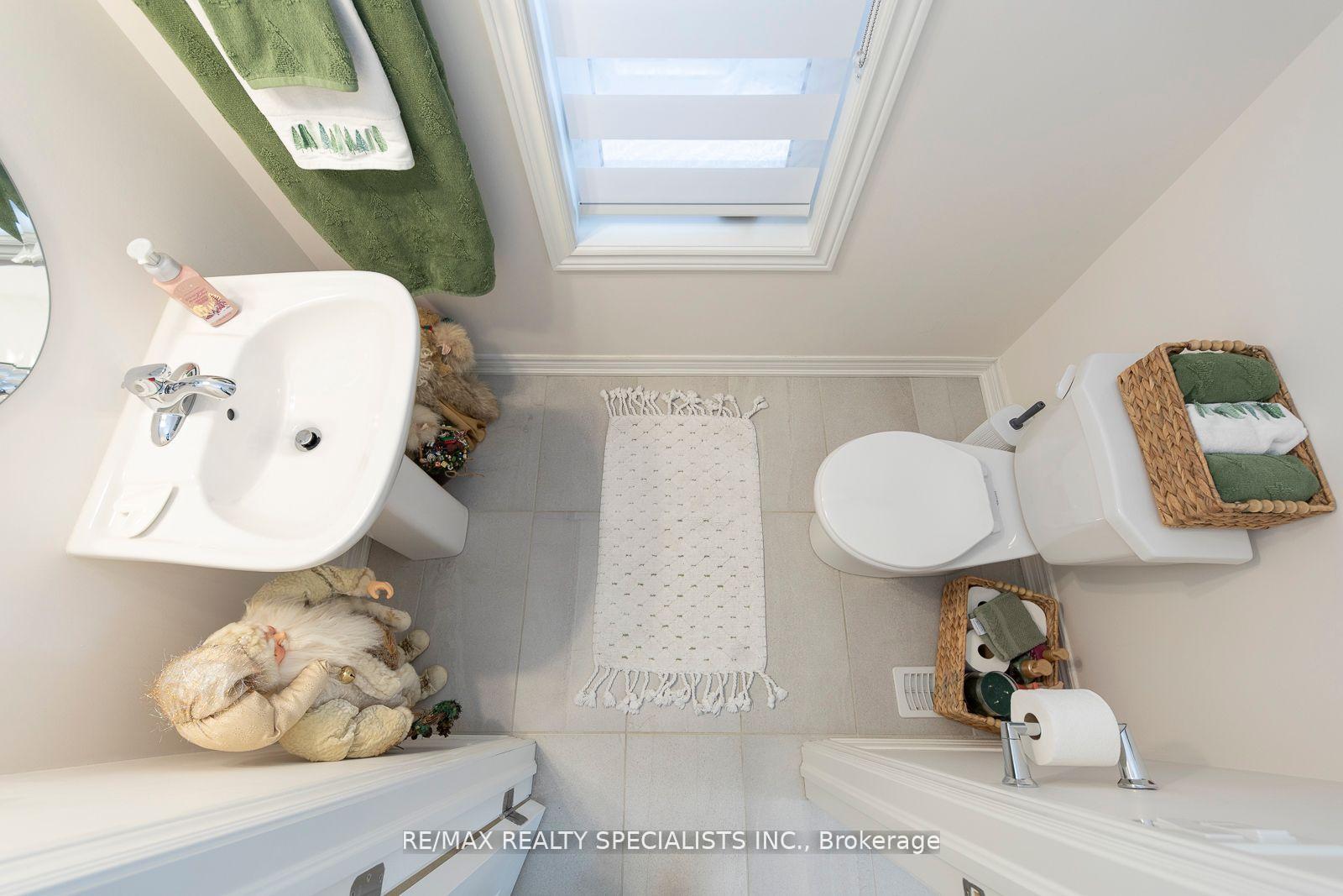 Photo 15 of 341 Raymond Road, Hamilton, Ancaster — HOMEH