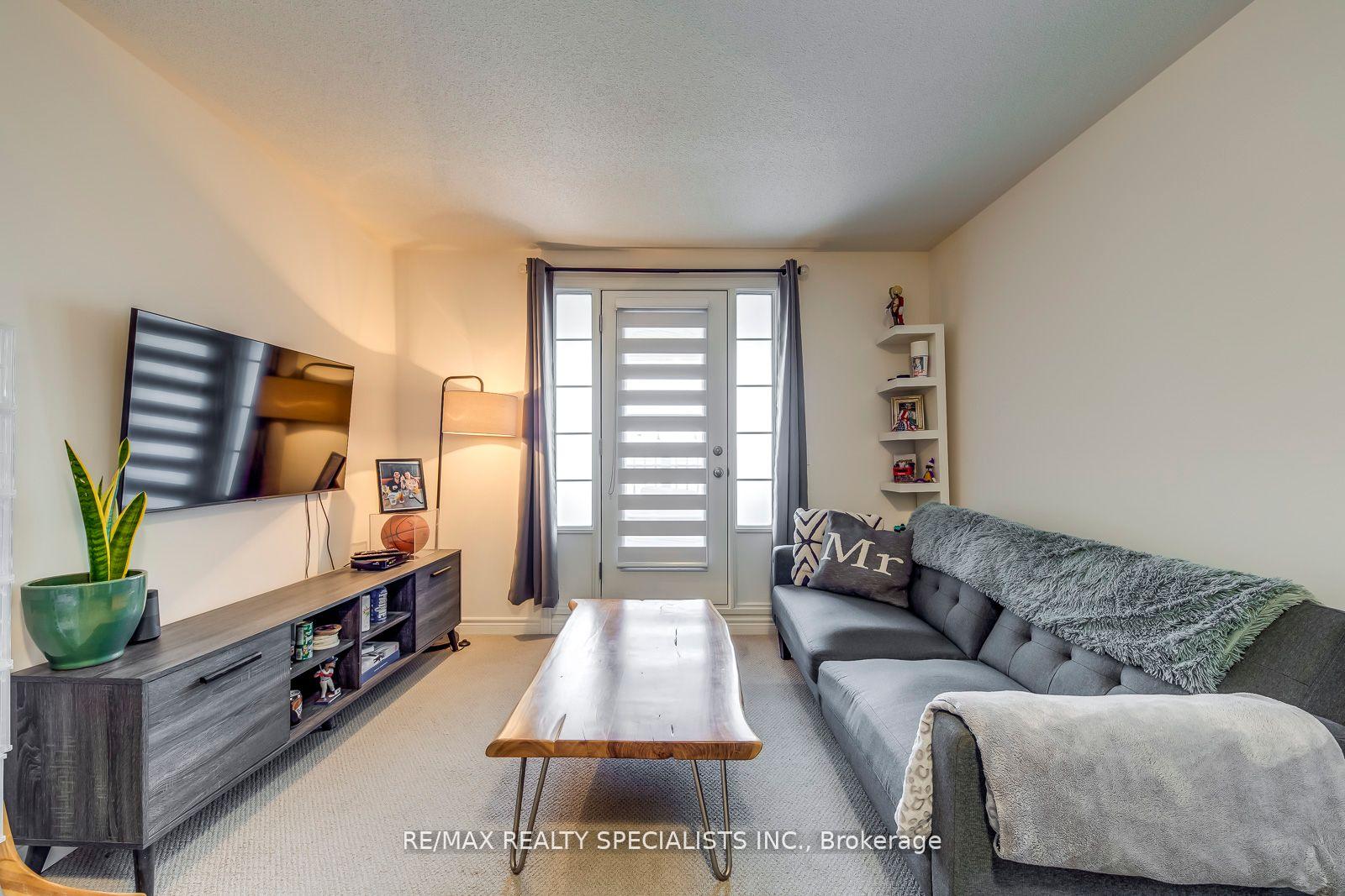 Photo 28 of 341 Raymond Road, Hamilton, Ancaster — HOMEH