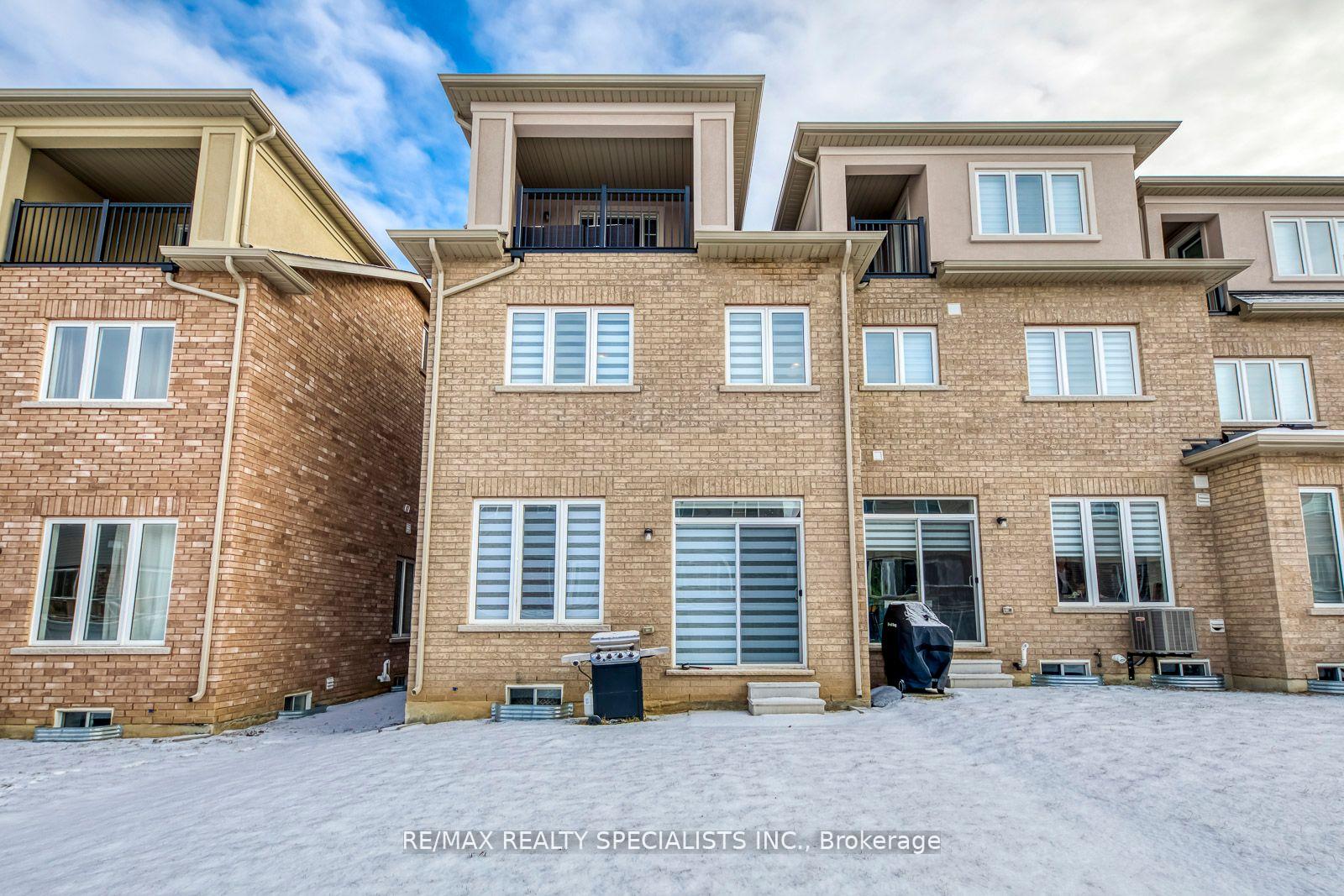 Photo 35 of 341 Raymond Road, Hamilton, Ancaster — HOMEH