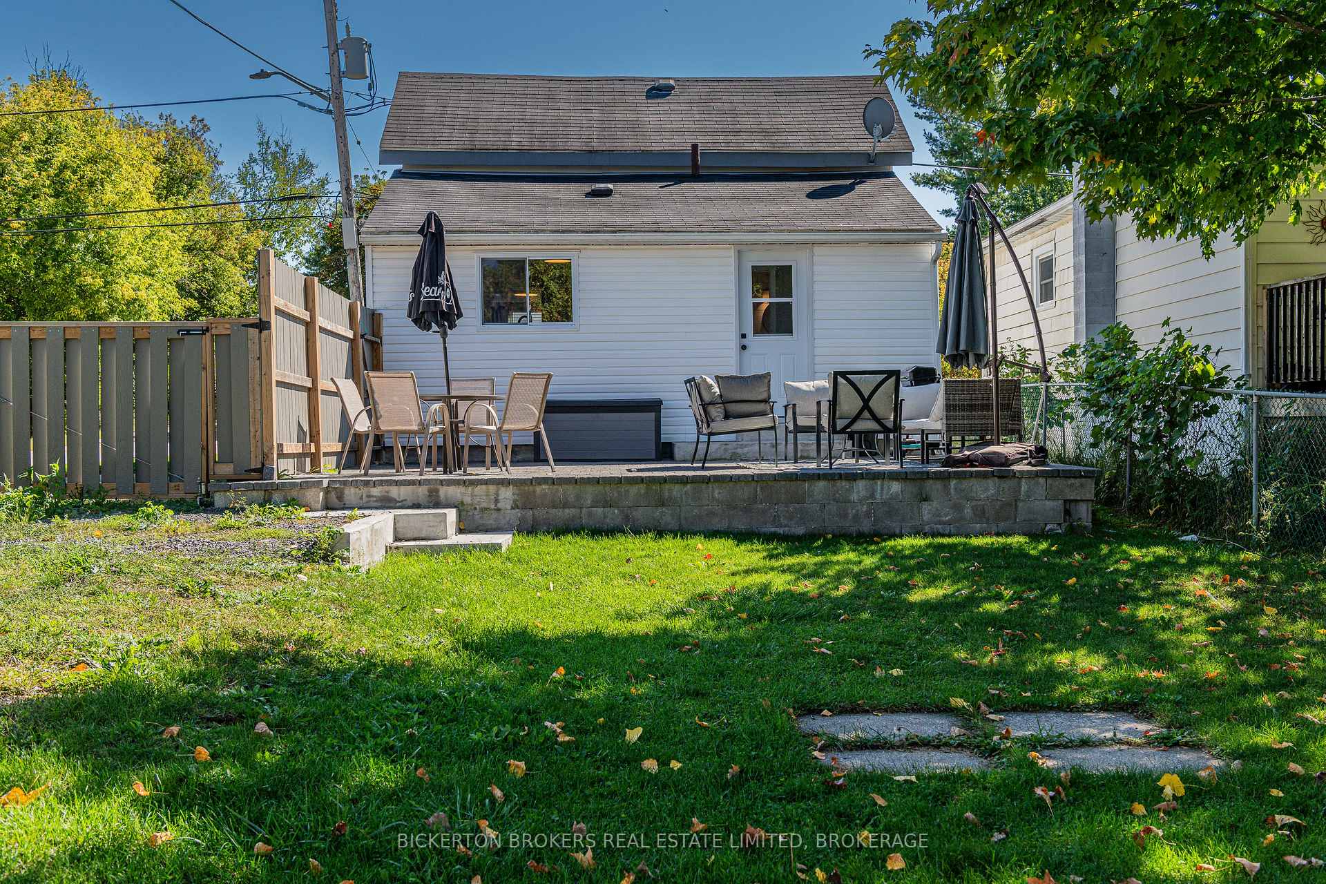 Photo 8 of 140 Georgiana Street, Gananoque — HOMEH