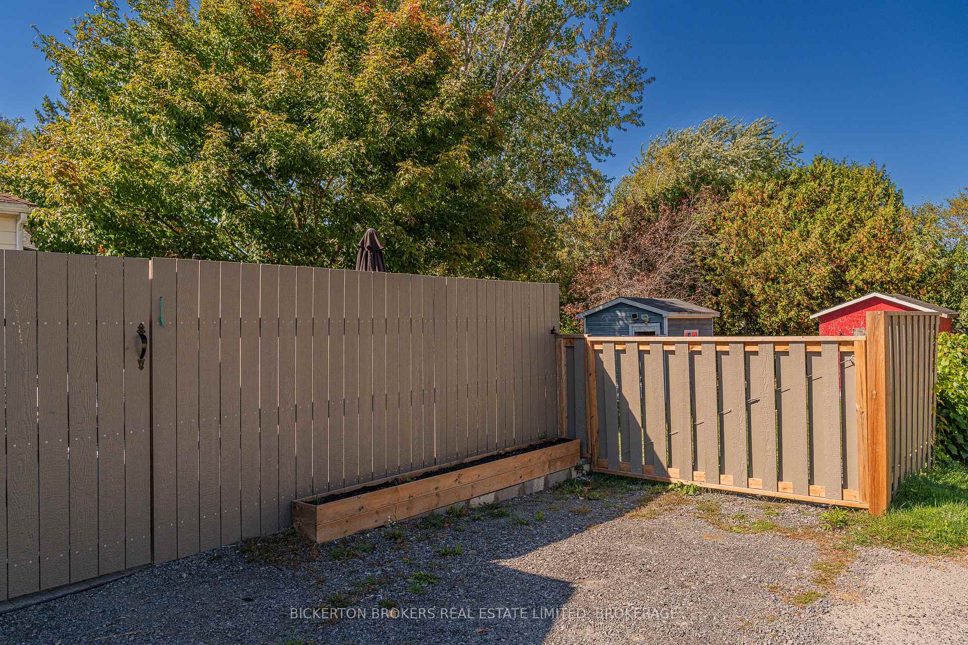 Photo 7 of 140 Georgiana Street, Gananoque — HOMEH