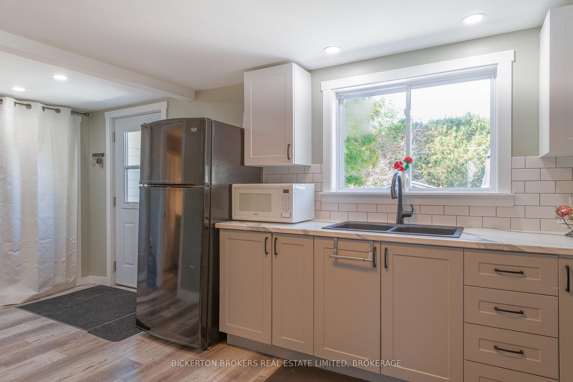 Photo 19 of 140 Georgiana Street, Gananoque — HOMEH