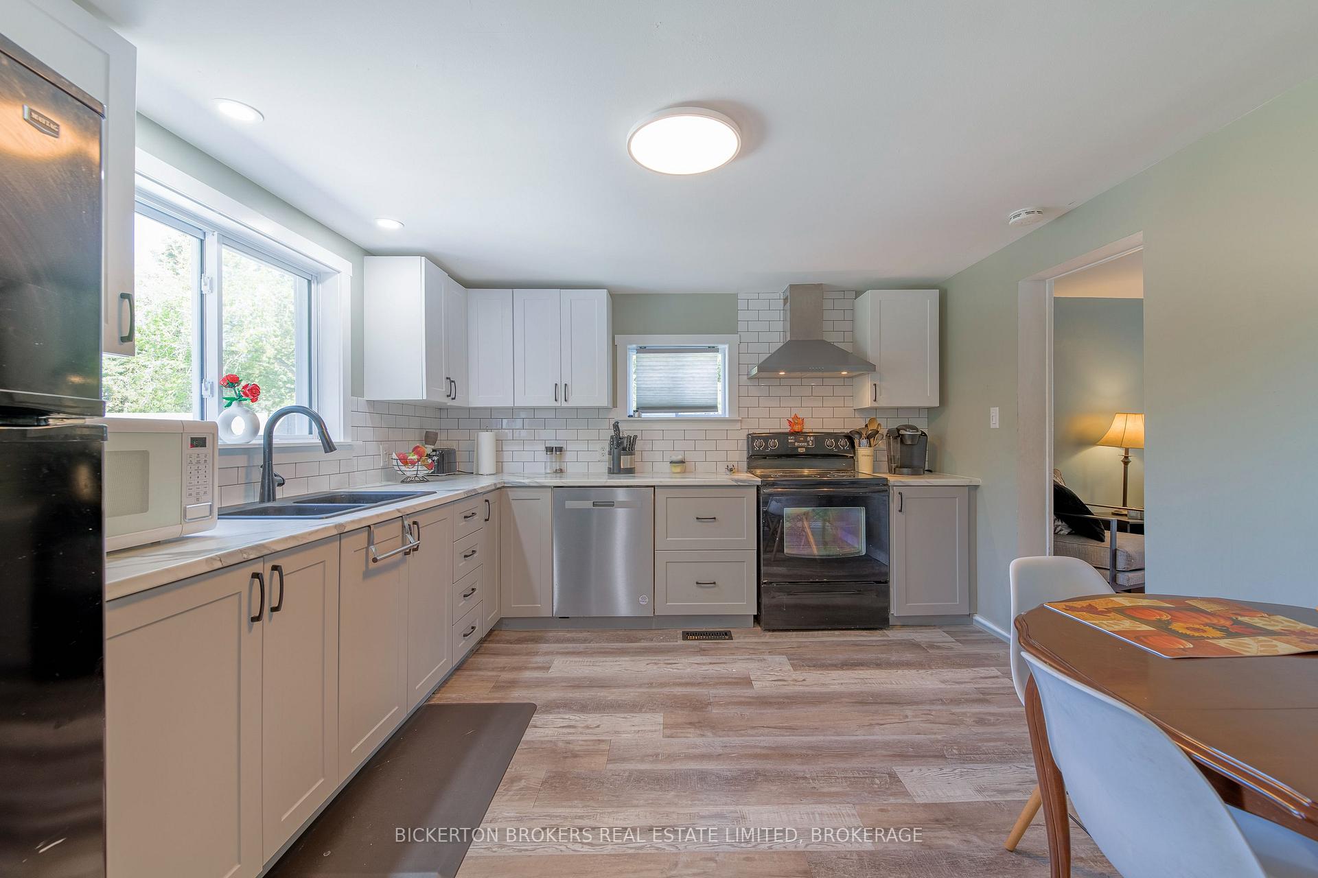 Photo 17 of 140 Georgiana Street, Gananoque — HOMEH