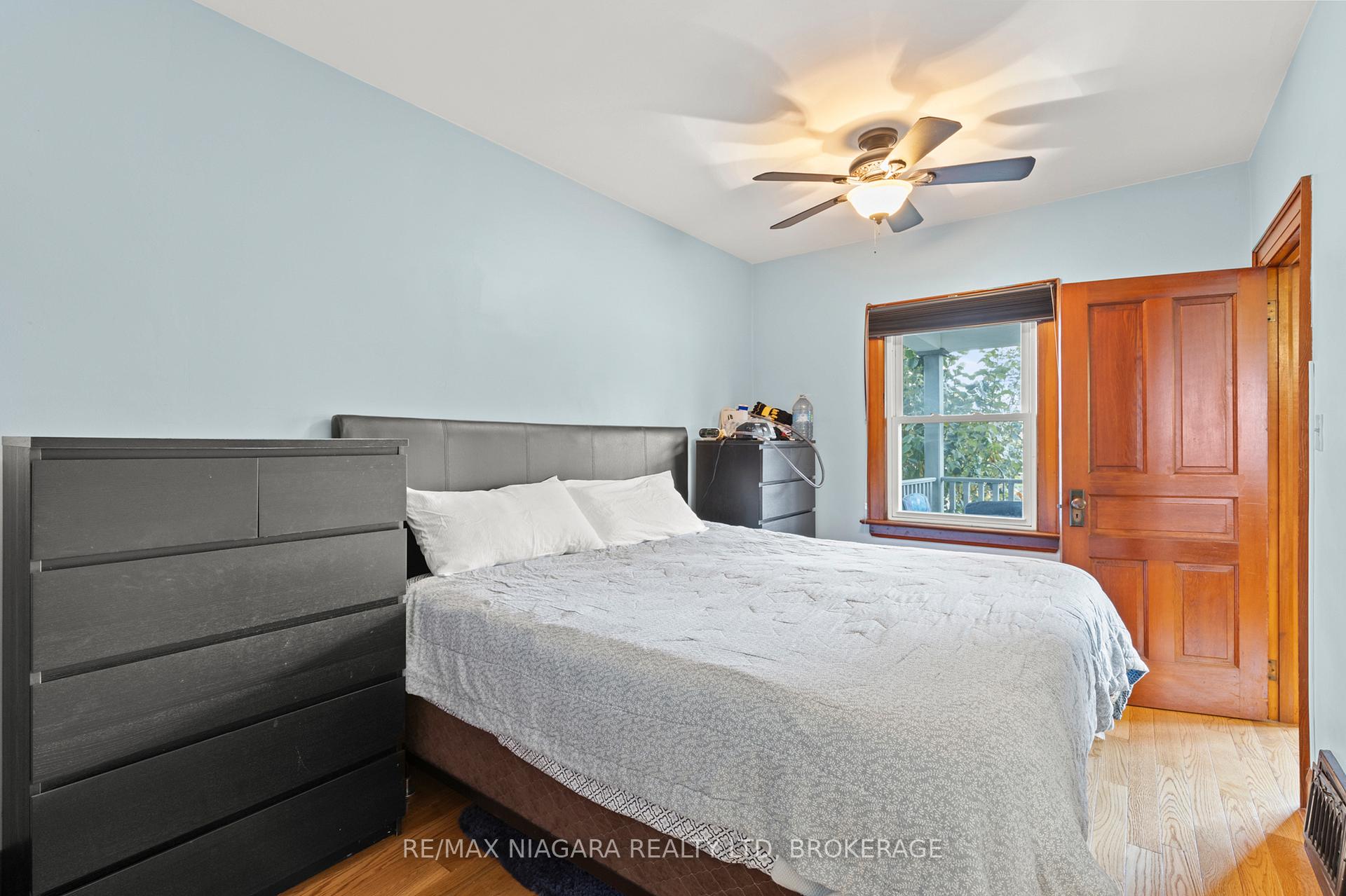 Photo 18 of 259 Niagara Street, St. Catharines, Facer — HOMEH