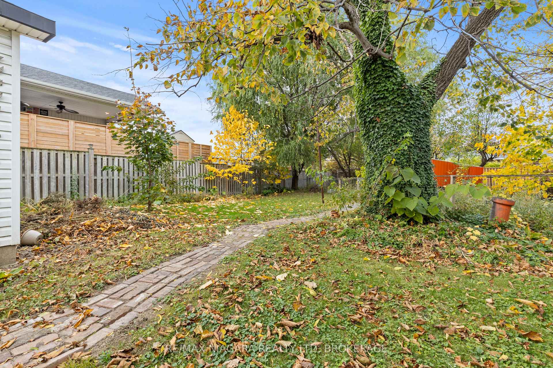 Photo 55 of 259 Niagara Street, St. Catharines, Facer — HOMEH