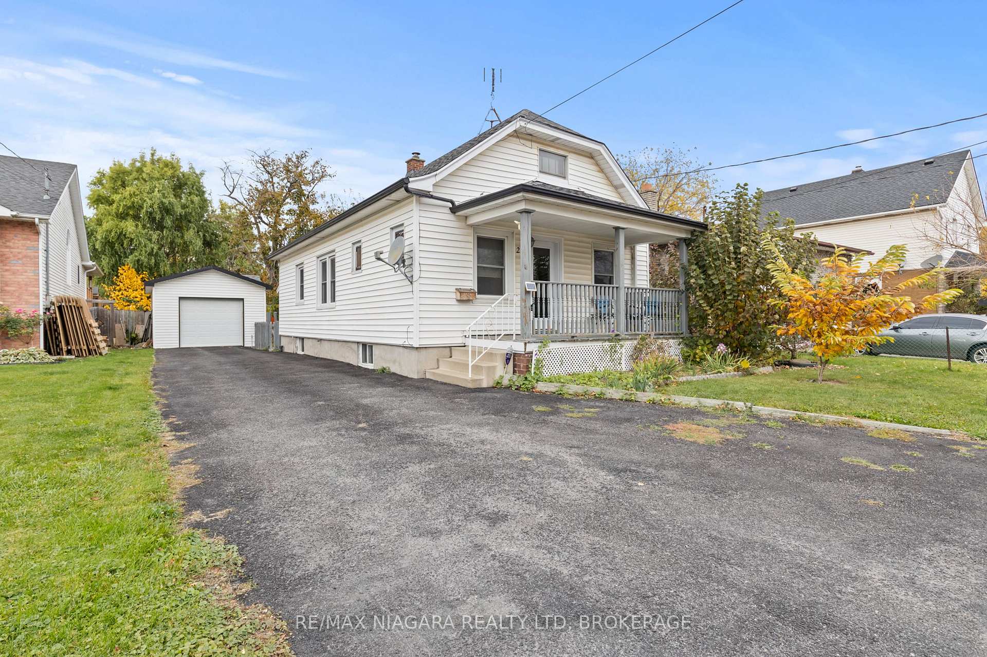 Photo 2 of 259 Niagara Street, St. Catharines, Facer — HOMEH