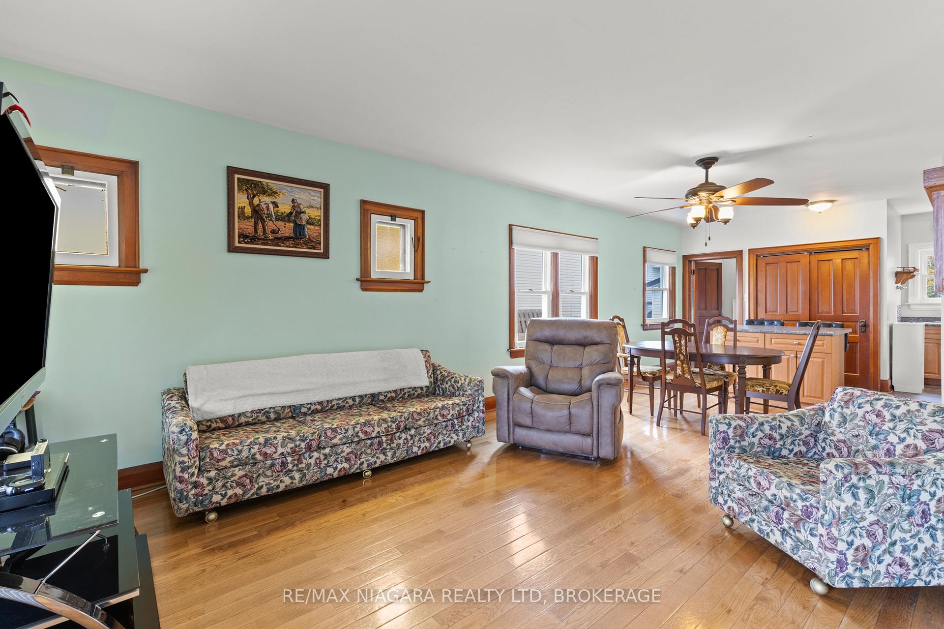 Photo 26 of 259 Niagara Street, St. Catharines, Facer — HOMEH