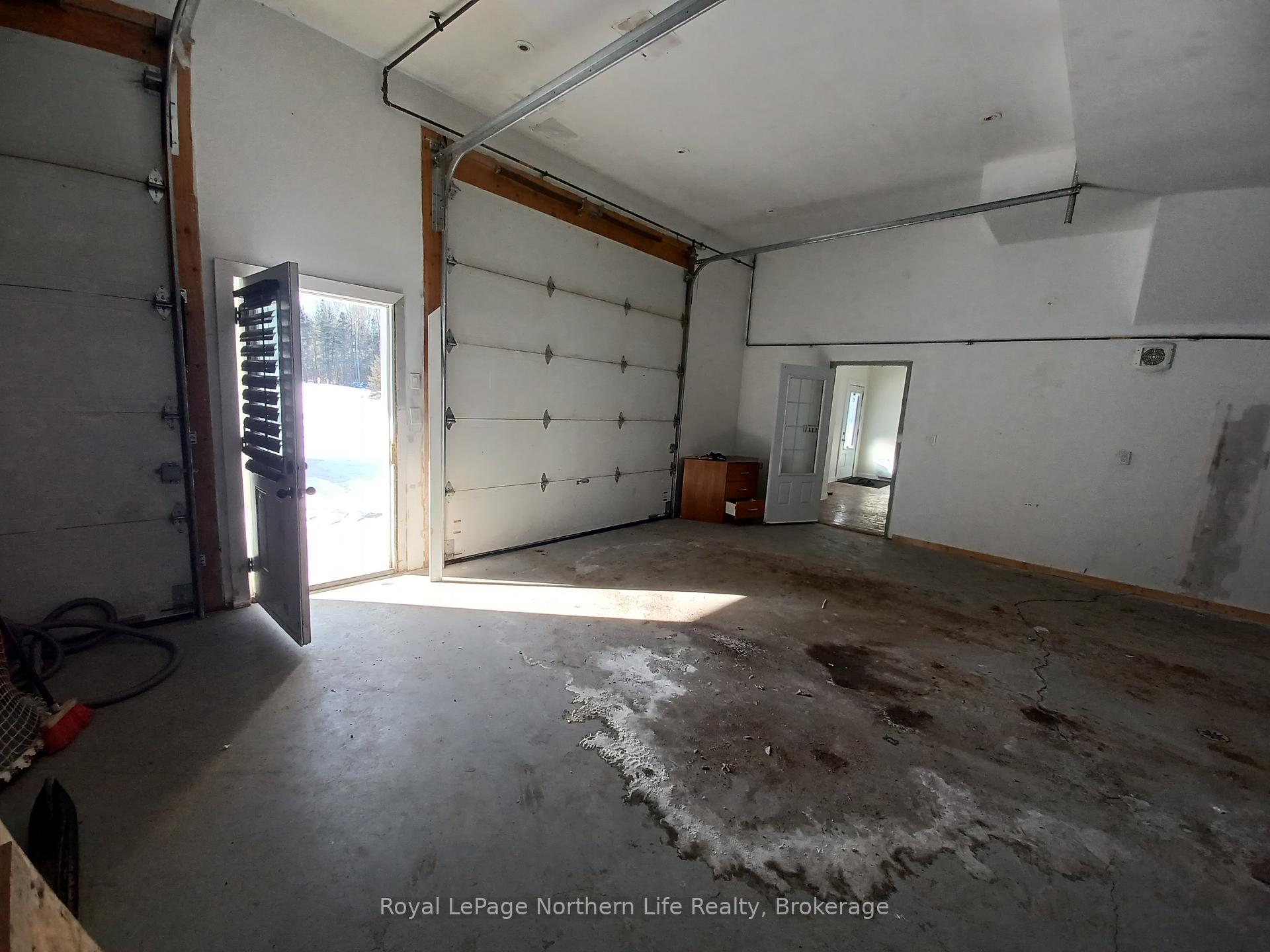 Photo 8 of 4205 Highway 17 E, Papineau-Cameron, Papineau Cameron — HOMEH