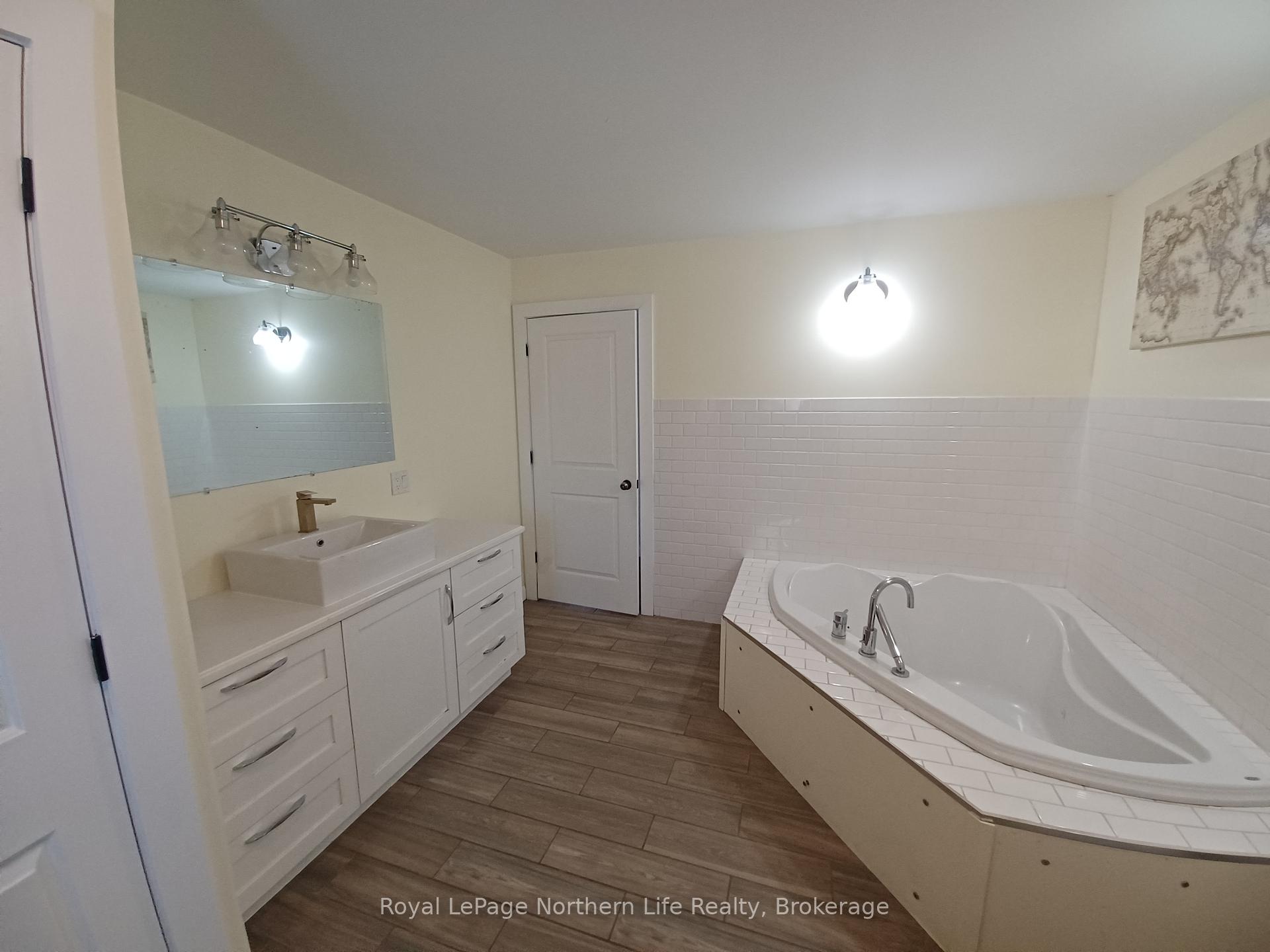 Photo 20 of 4205 Highway 17 E, Papineau-Cameron, Papineau Cameron — HOMEH