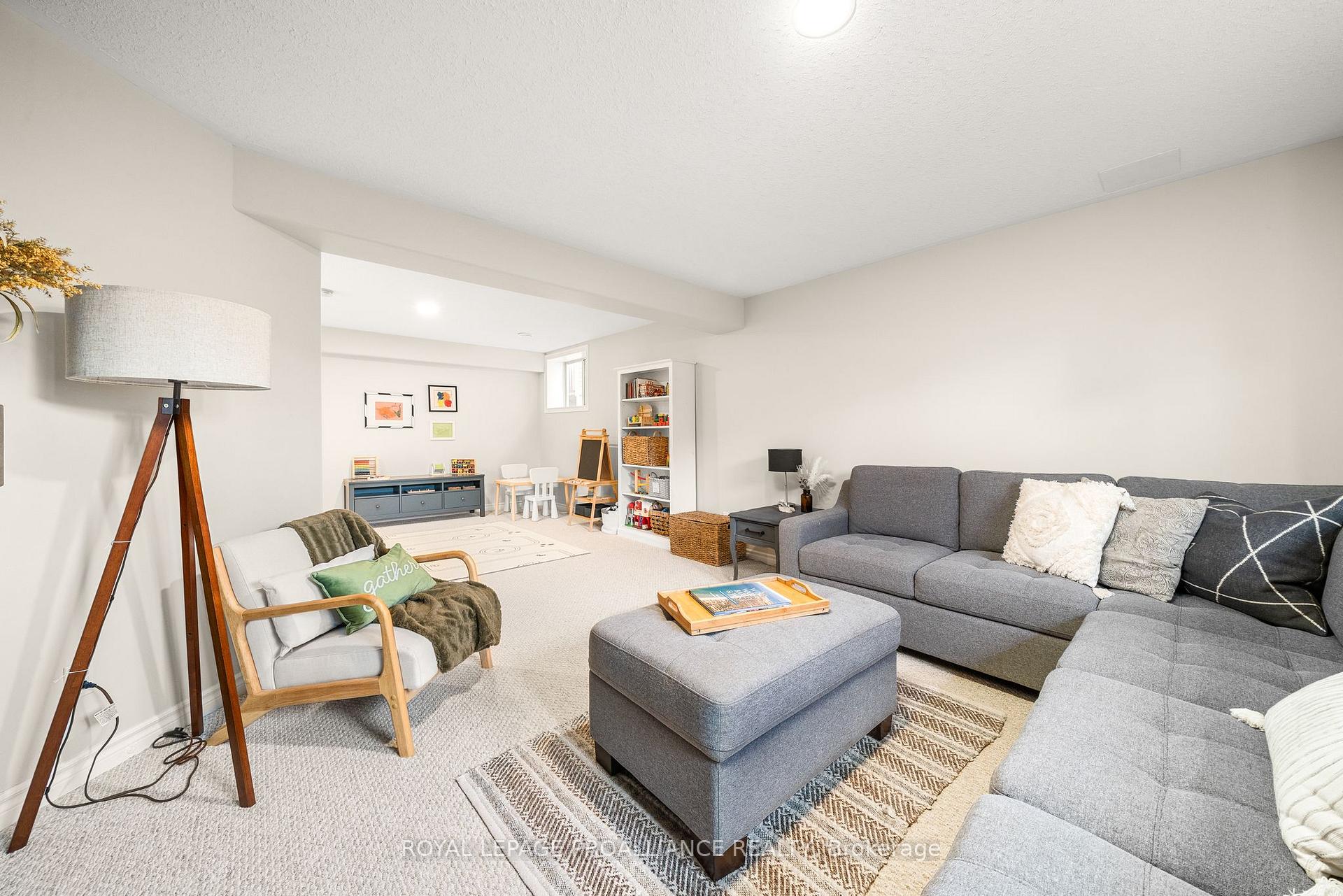 Photo 26 of 34 Finch Drive, Belleville, Belleville Ward — HOMEH