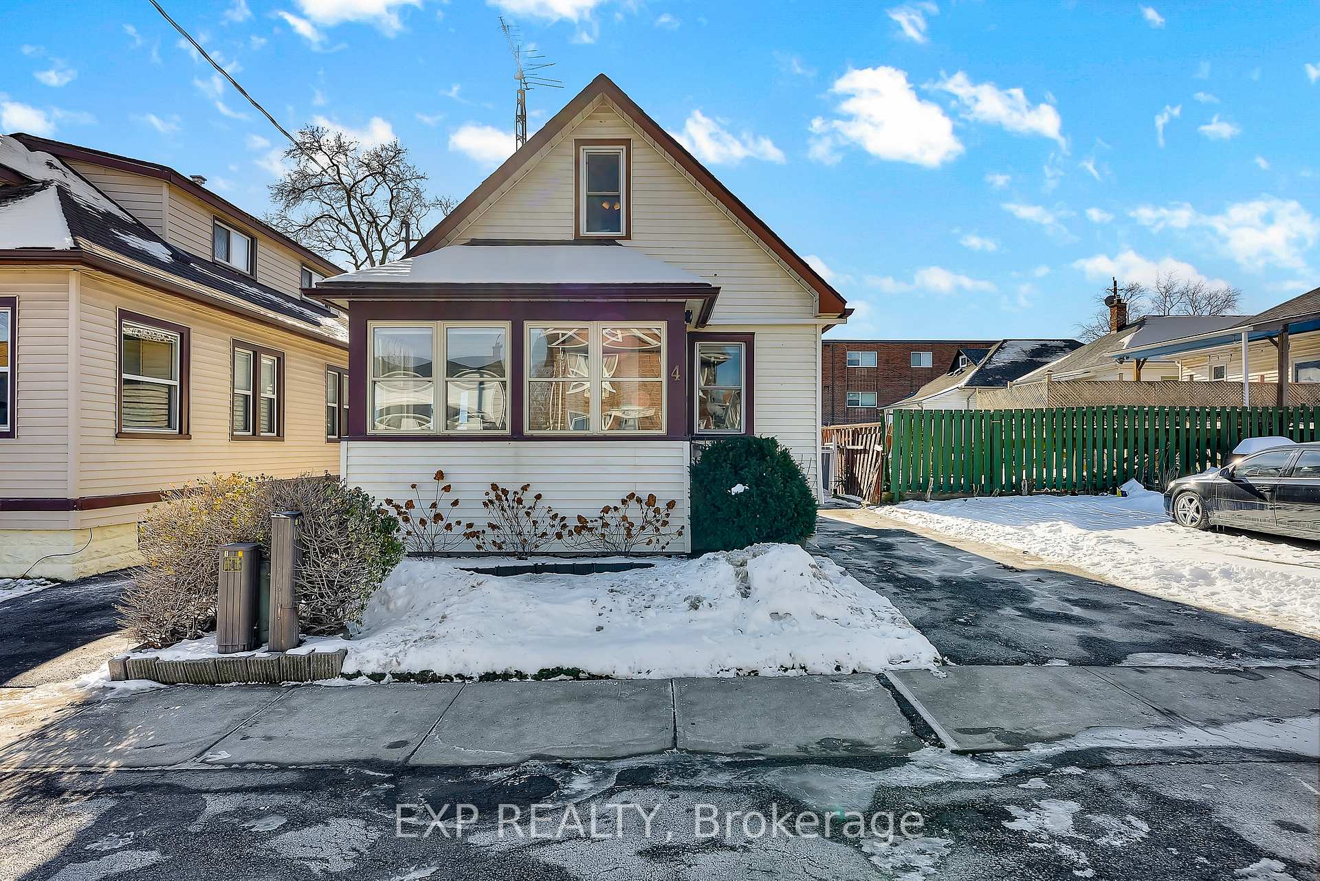 Photo 8 of 4 Manning Street, St. Catharines, E. Chester — HOMEH