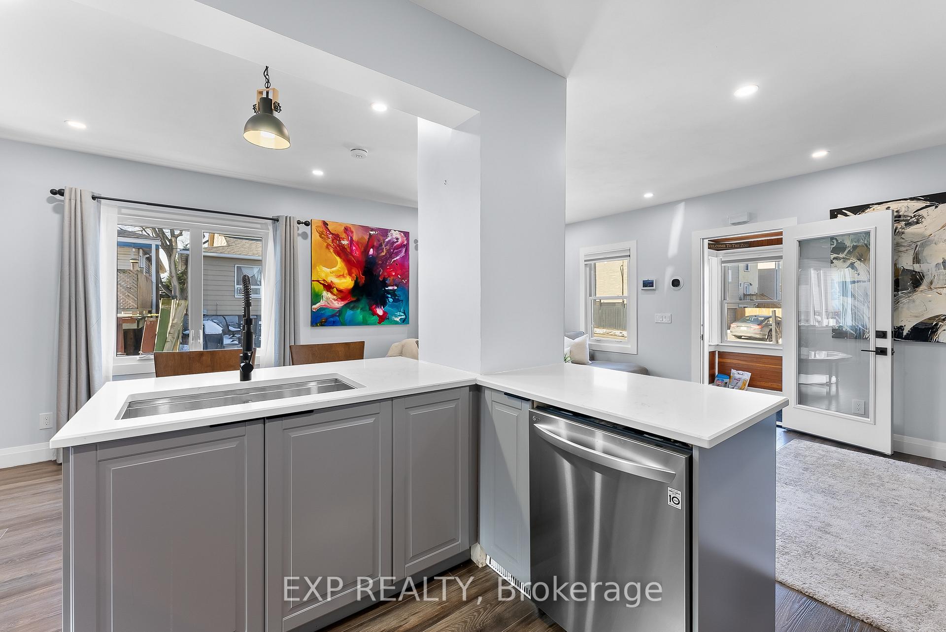 Photo 13 of 4 Manning Street, St. Catharines, E. Chester — HOMEH