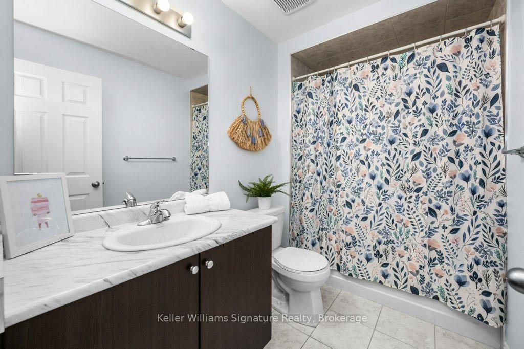 Photo 16 of Unit 4, 47 Madonna Drive, Hamilton, Carpenter — HOMEH