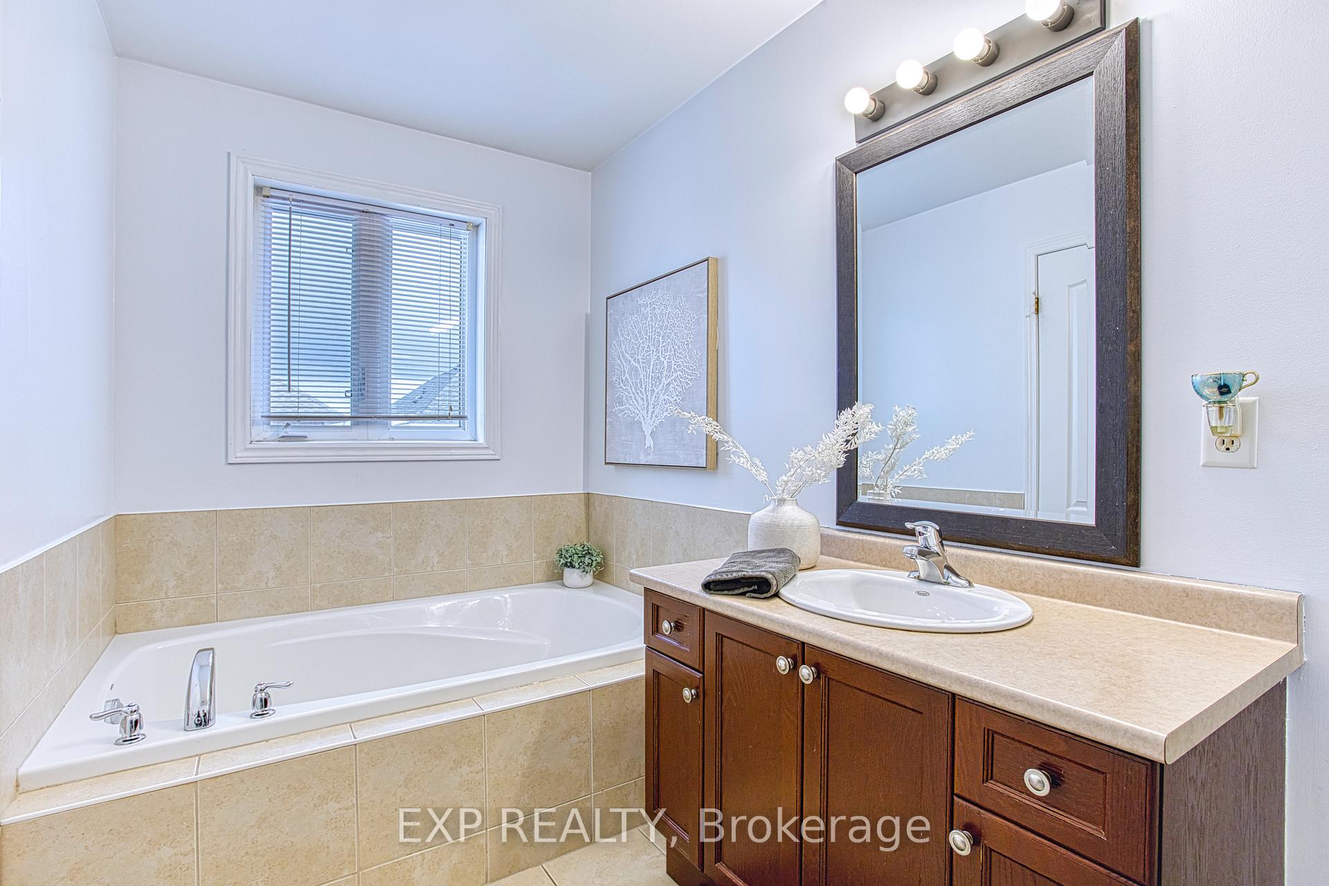 Photo 20 of 28 Sedgebrook Avenue, Hamilton, Winona Park — HOMEH