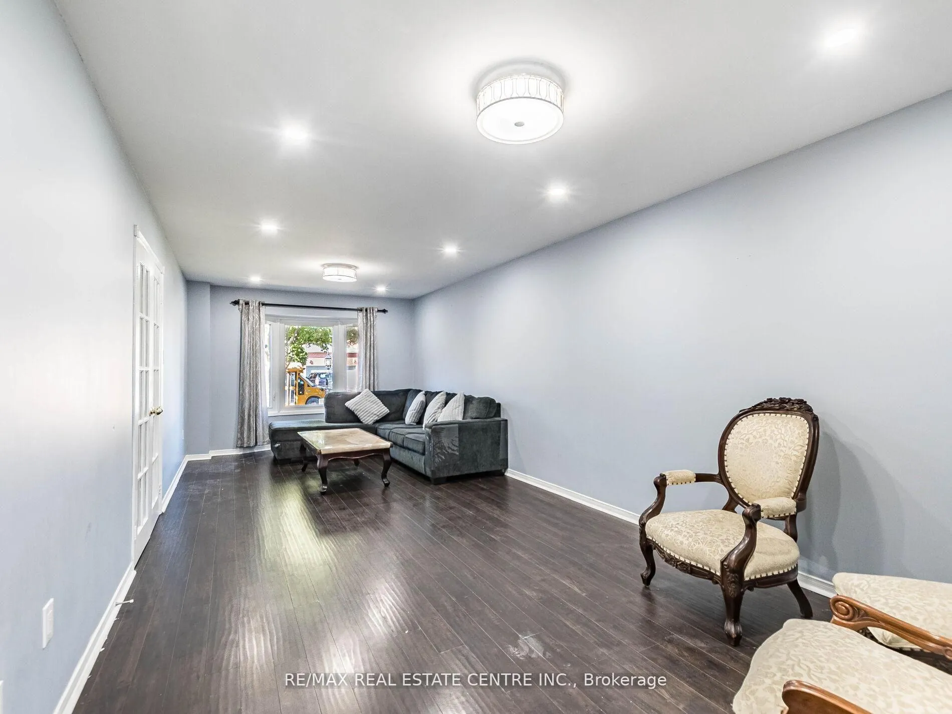 Photo 7 of 43 Horsham Street, Brampton, Brampton West — HOMEH