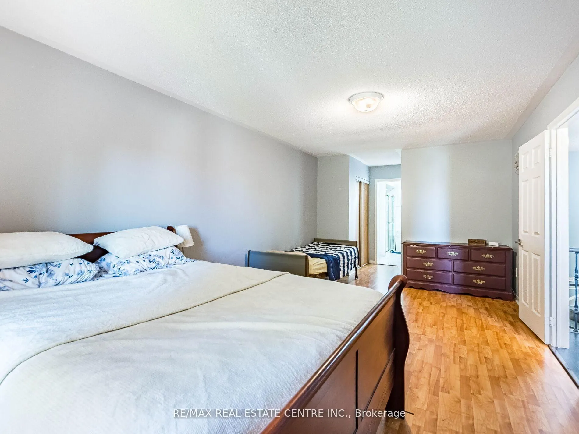 Photo 16 of 43 Horsham Street, Brampton, Brampton West — HOMEH