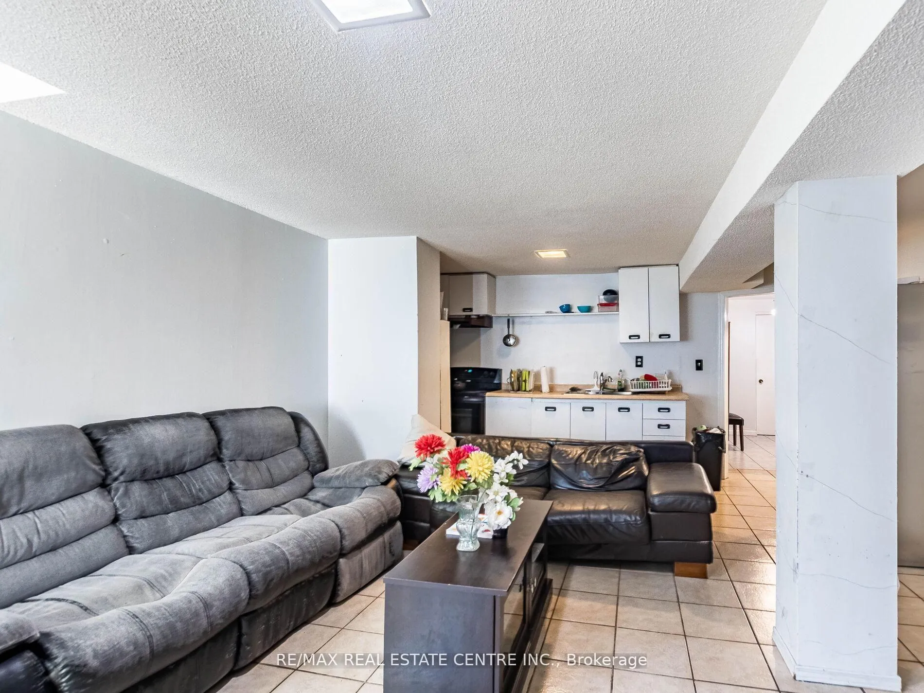 Photo 19 of 43 Horsham Street, Brampton, Brampton West — HOMEH