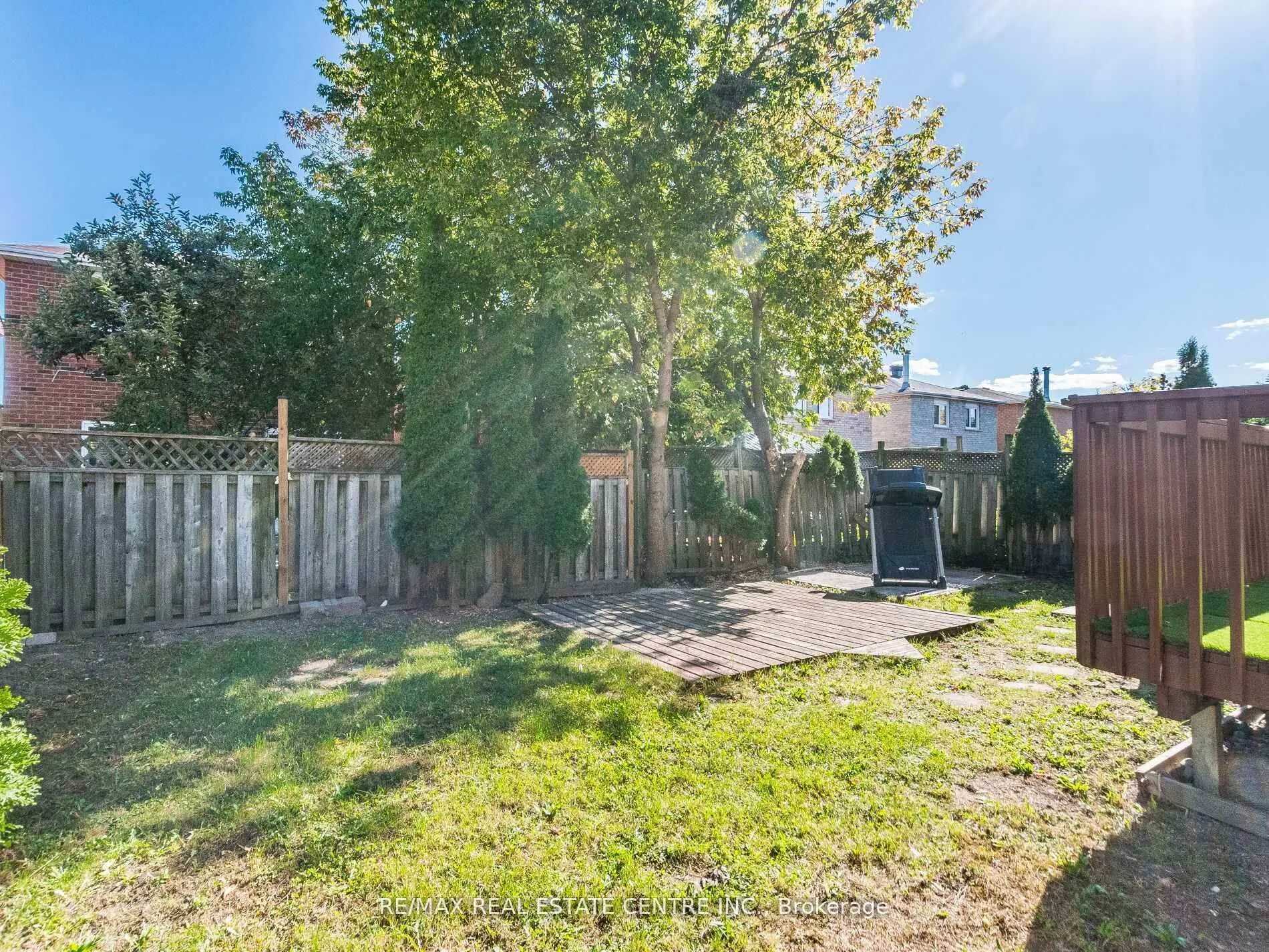 Photo 26 of 43 Horsham Street, Brampton, Brampton West — HOMEH