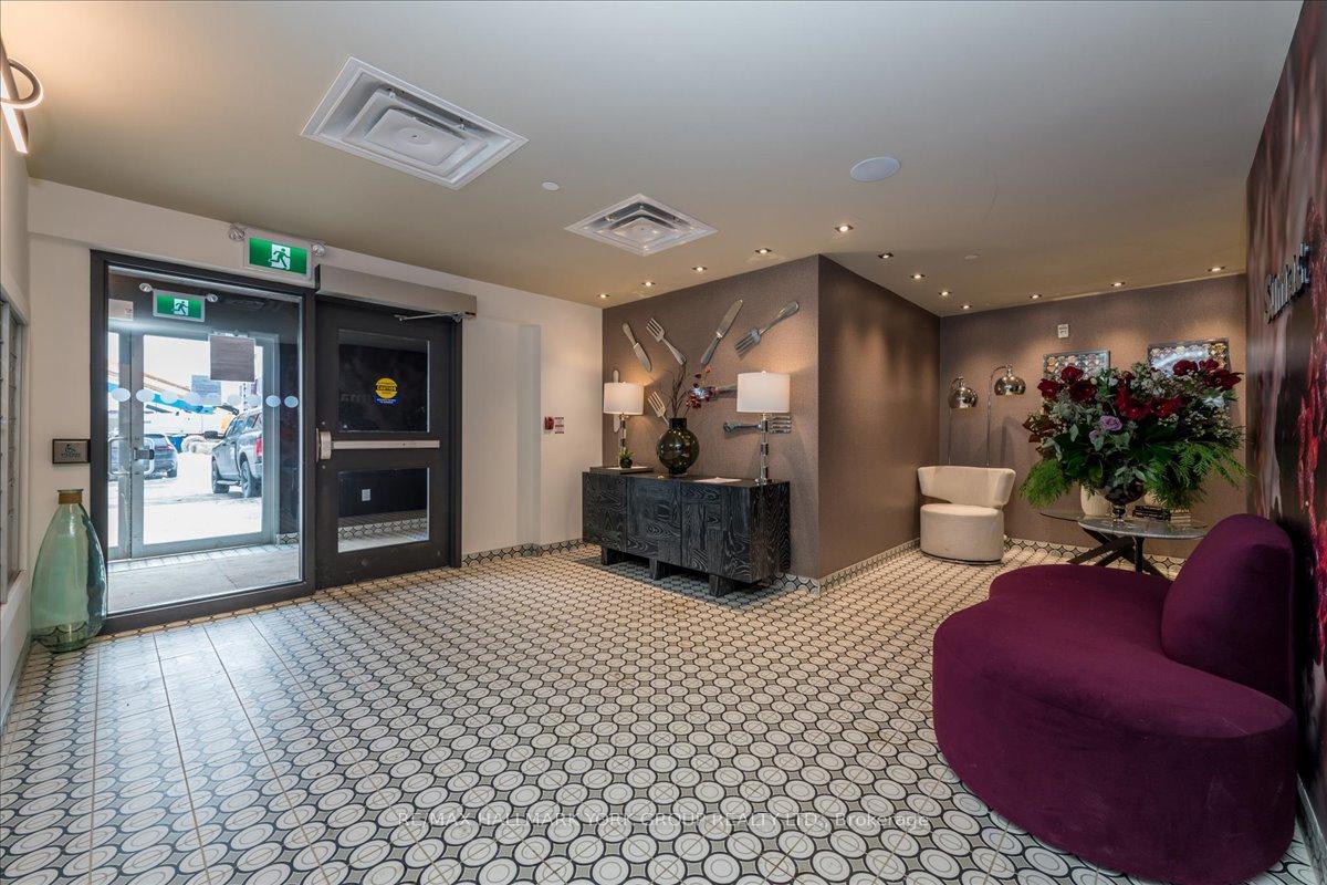 Photo 2 of Unit 105, 4 Spice Way, Barrie, Rural Barrie Southeast — HOMEH
