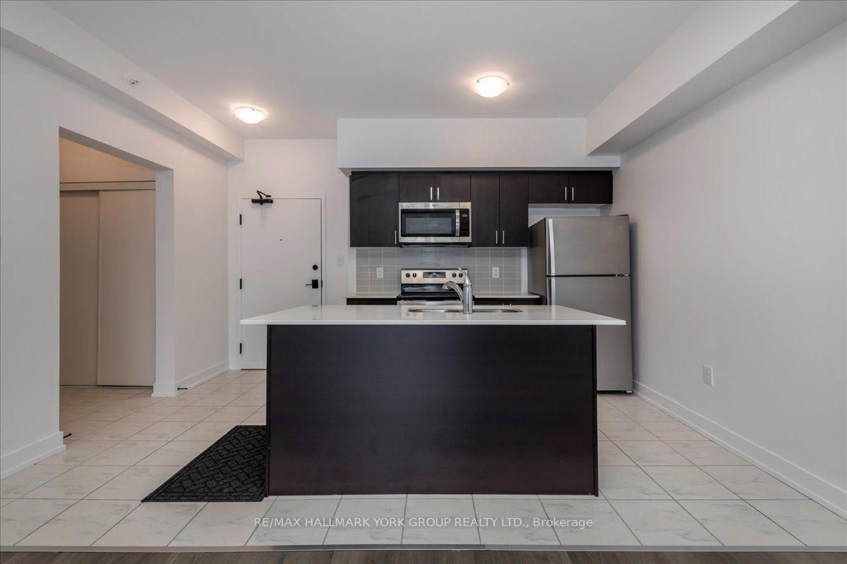 Photo 5 of Unit 105, 4 Spice Way, Barrie, Rural Barrie Southeast — HOMEH