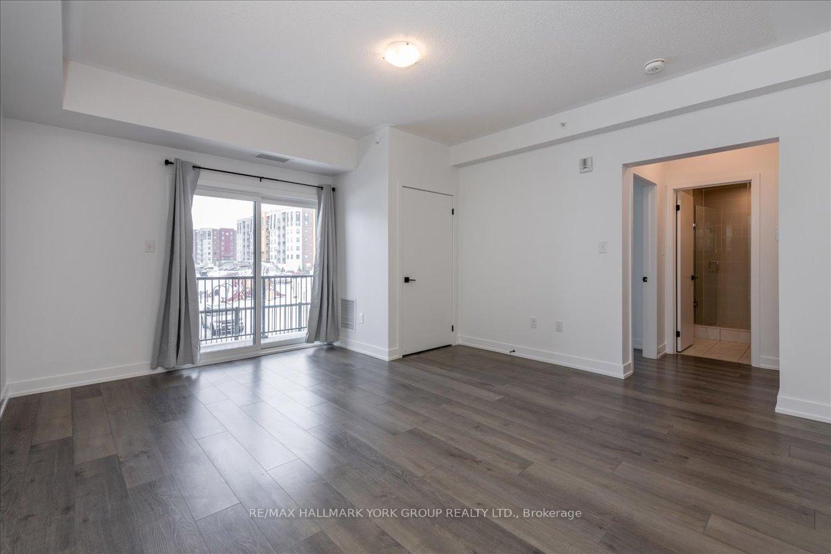 Photo 15 of Unit 105, 4 Spice Way, Barrie, Rural Barrie Southeast — HOMEH