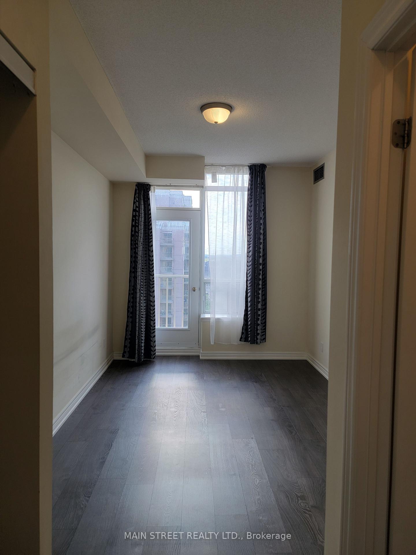 Photo 6 of Unit 1005, 25 Times Avenue, Markham, Commerce Valley — HOMEH