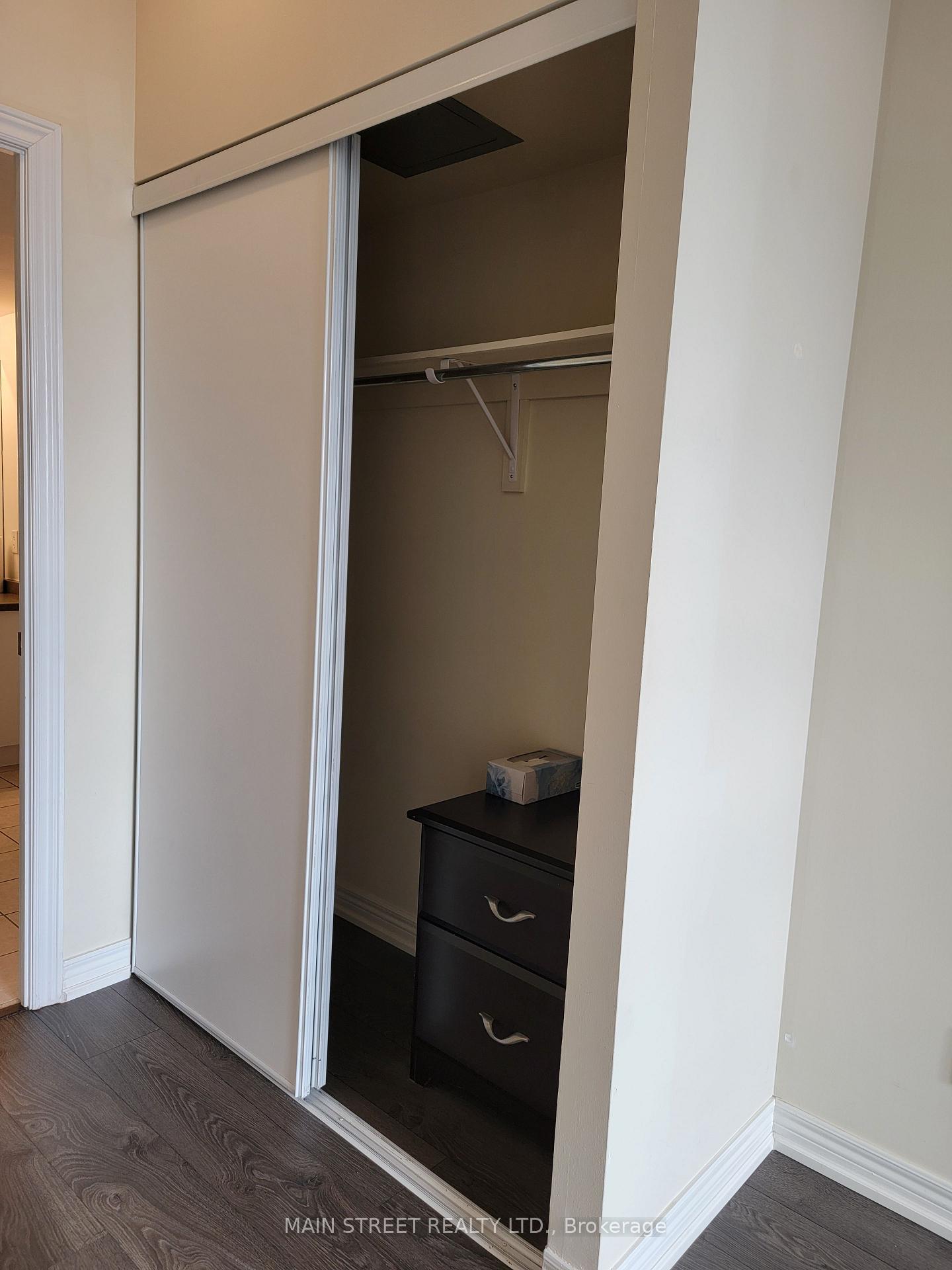 Photo 9 of Unit 1005, 25 Times Avenue, Markham, Commerce Valley — HOMEH