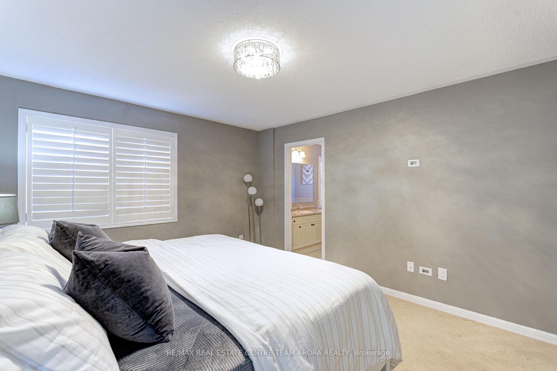 Photo 22 of 23 Berberis Crescent, Brampton, Northwest Brampton — HOMEH