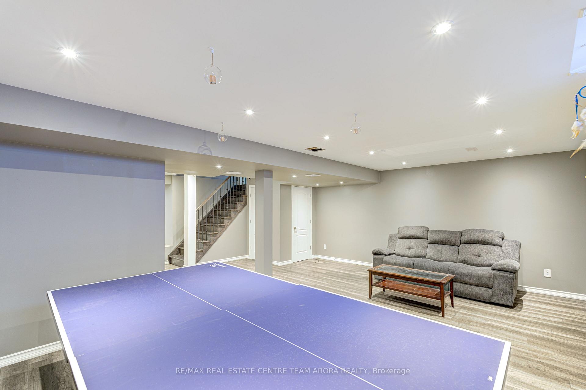 Photo 37 of 23 Berberis Crescent, Brampton, Northwest Brampton — HOMEH