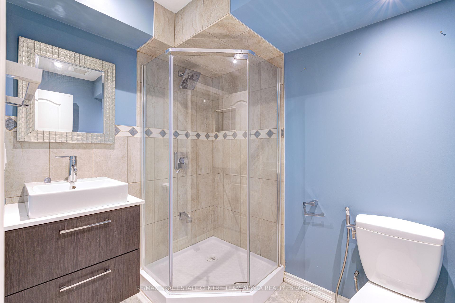 Photo 39 of 23 Berberis Crescent, Brampton, Northwest Brampton — HOMEH