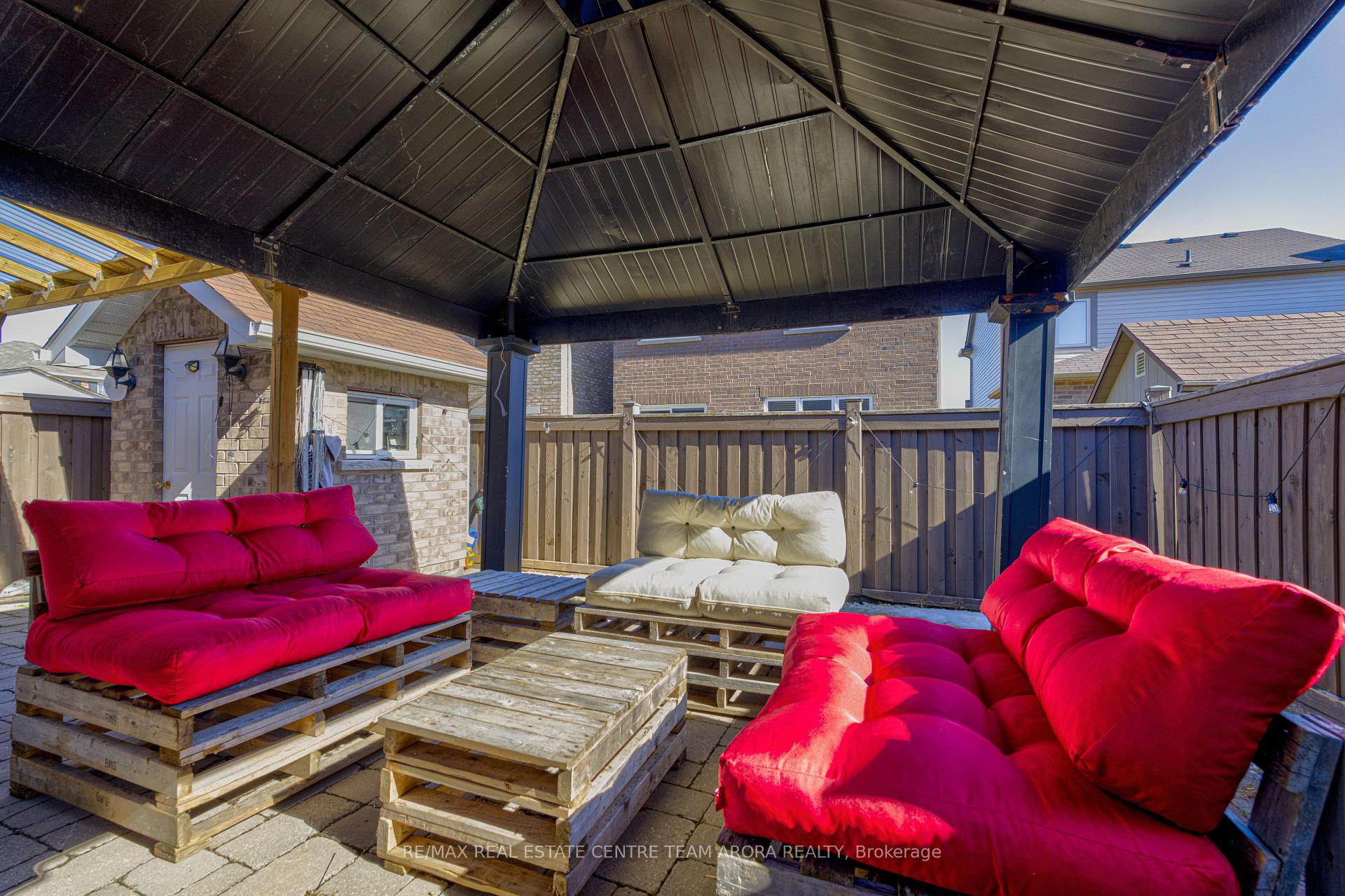 Photo 42 of 23 Berberis Crescent, Brampton, Northwest Brampton — HOMEH