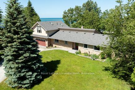 Photo 10 of 108 Bartlett Boulevard, Collingwood — HOMEH