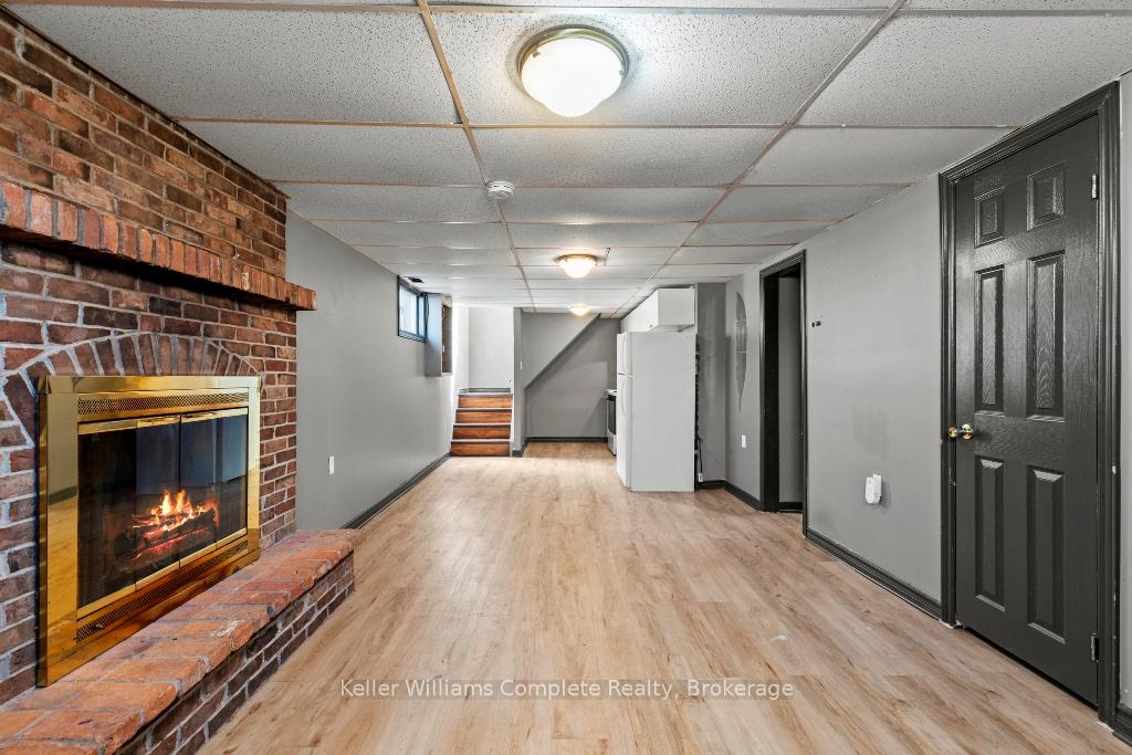 Photo 14 of 18 Lancaster Avenue, St. Catharines, E. Chester — HOMEH
