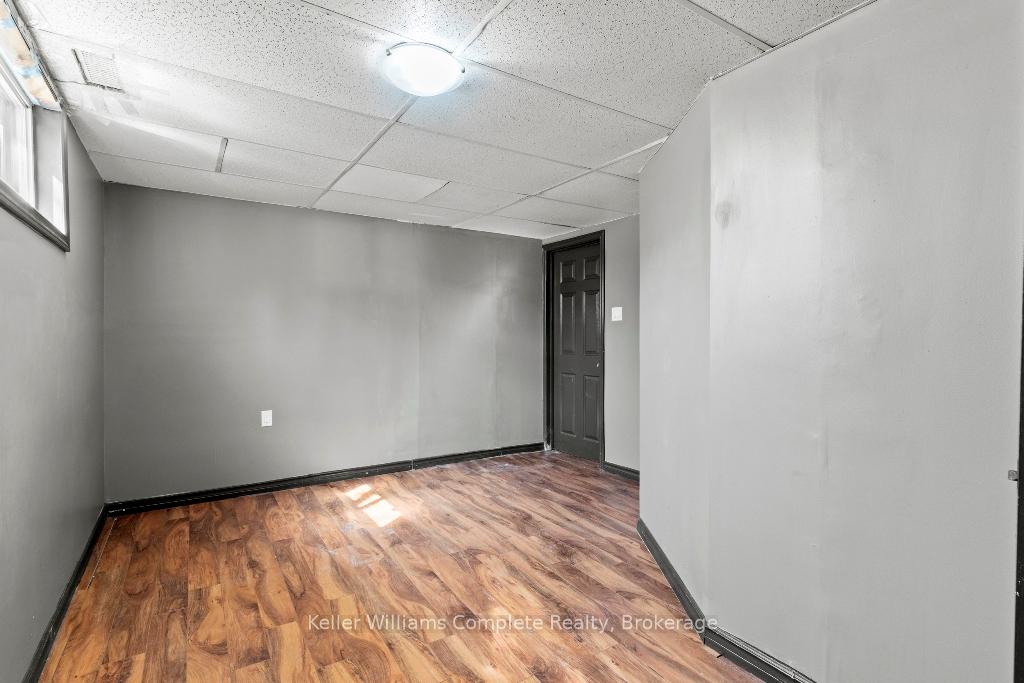 Photo 20 of 18 Lancaster Avenue, St. Catharines, E. Chester — HOMEH