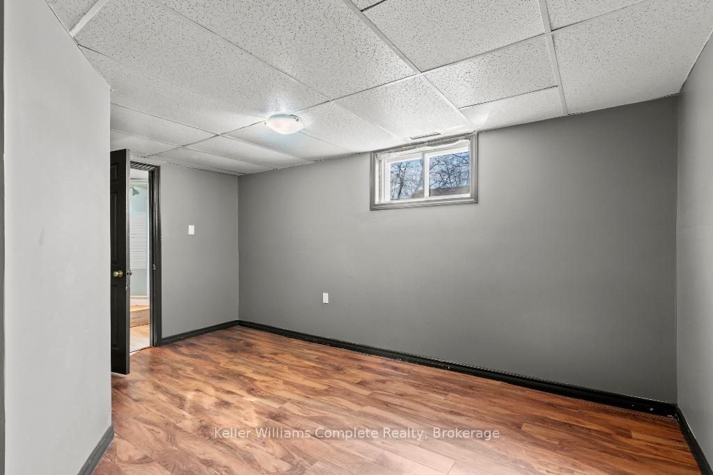 Photo 21 of 18 Lancaster Avenue, St. Catharines, E. Chester — HOMEH