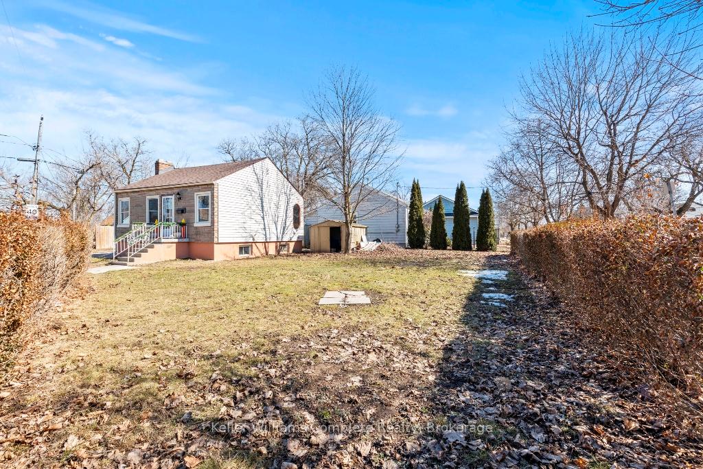 Photo 28 of 18 Lancaster Avenue, St. Catharines, E. Chester — HOMEH