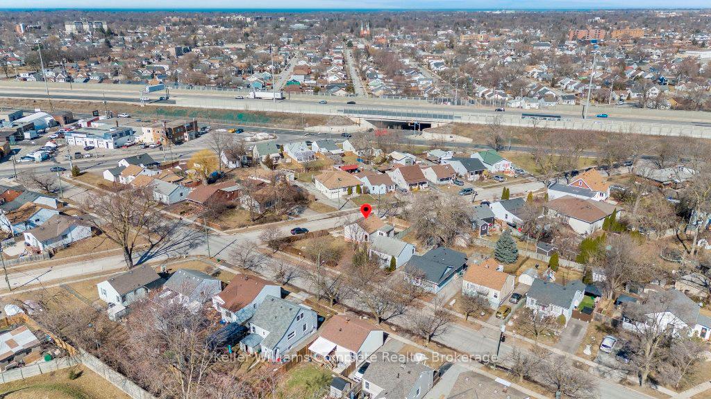 Photo 32 of 18 Lancaster Avenue, St. Catharines, E. Chester — HOMEH