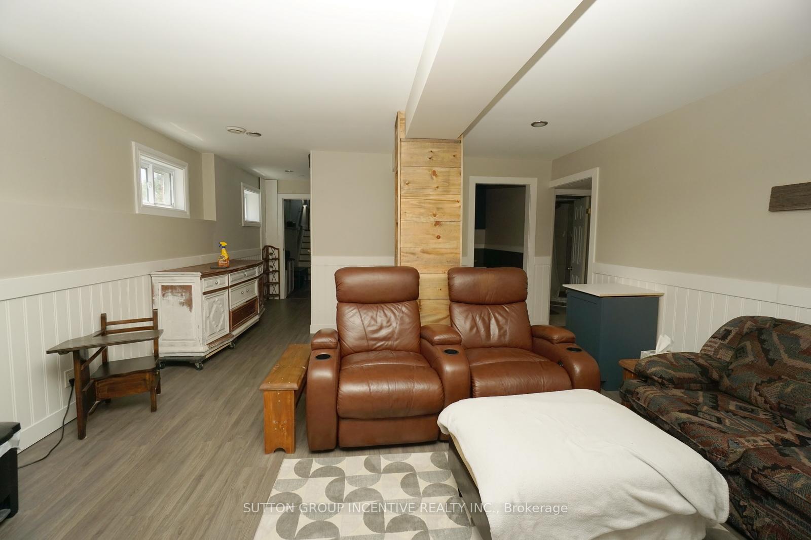 Photo 22 of 74 Rundle Crescent, Barrie, Holly — HOMEH