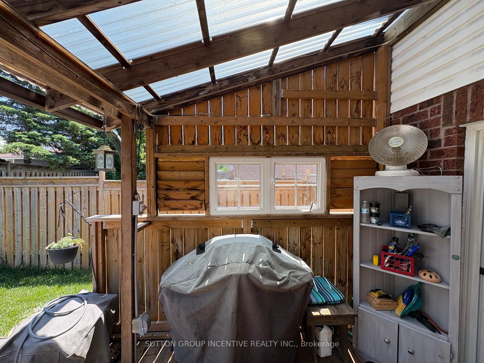 Photo 33 of 74 Rundle Crescent, Barrie, Holly — HOMEH