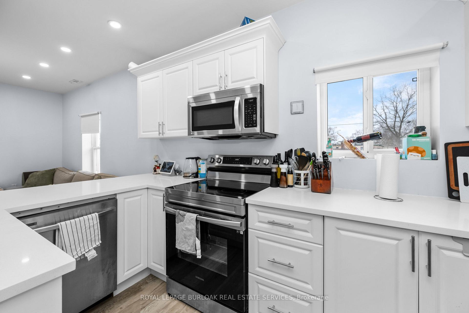 Photo 10 of 22 Catherine Street, St. Catharines, Downtown — HOMEH
