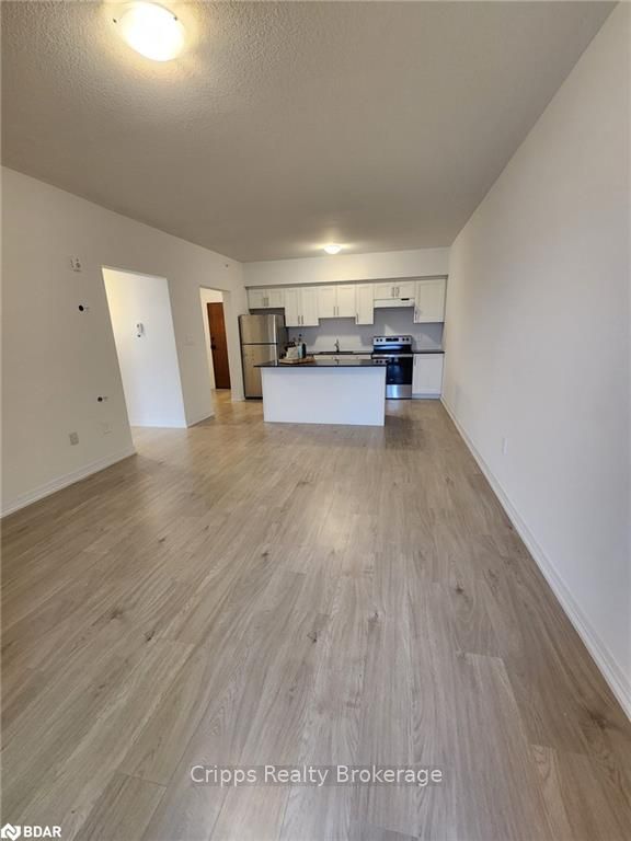 Photo 23 of Unit 404, 15 Kneeshaw Drive, Barrie, Rural Barrie Southeast — HOMEH